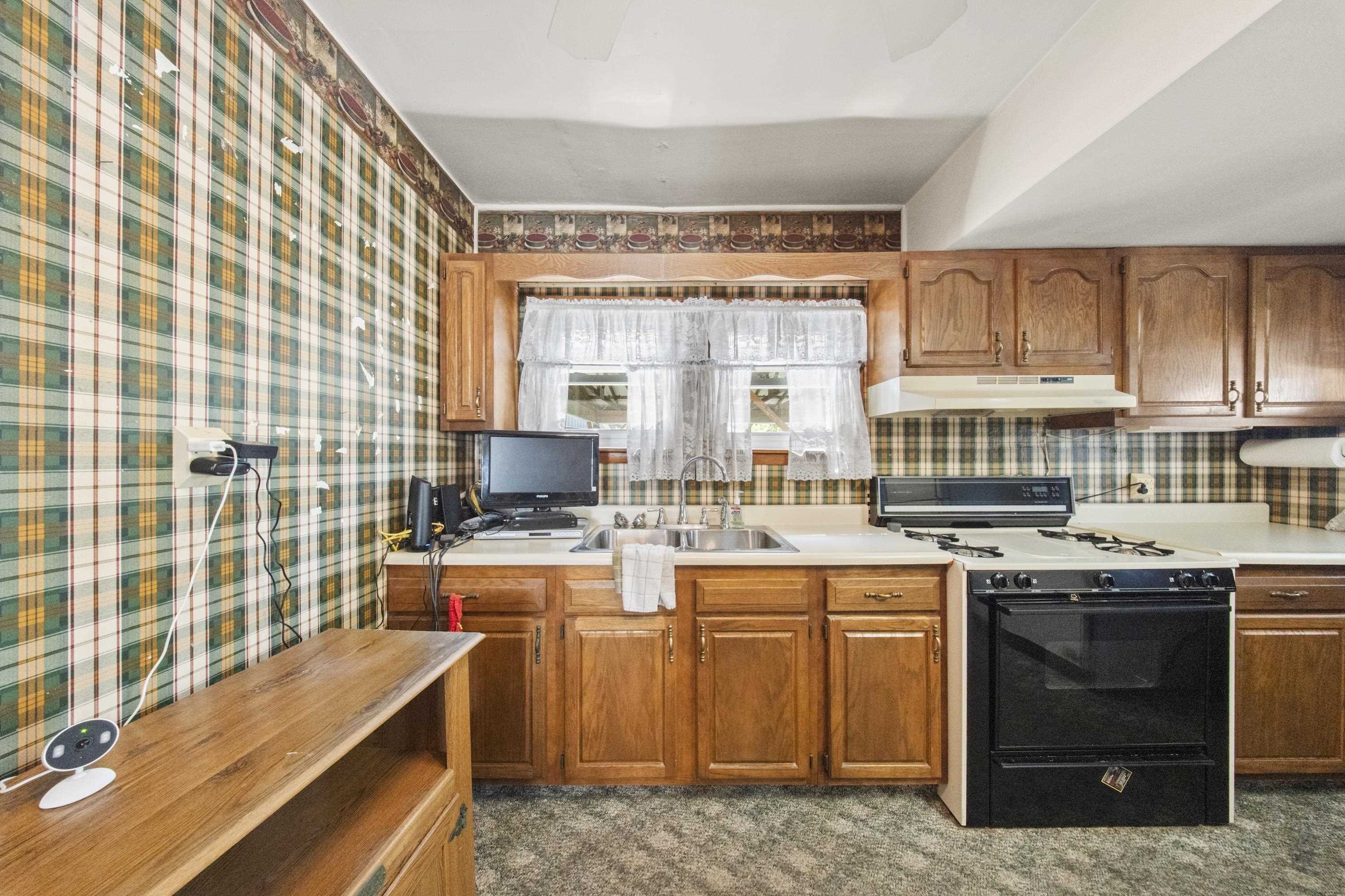 https://zimg.paragon.ice.com/ParagonImages/Property/PH/AABRKY/60829/12/0/0/3d665300c2f2d0d4c93150ddb9ea24bd/0/55197f979df810c59d49266ef07fe63b/60829-9a08127e-adf2-45cc-8cb6-2145cac709cd.JPG