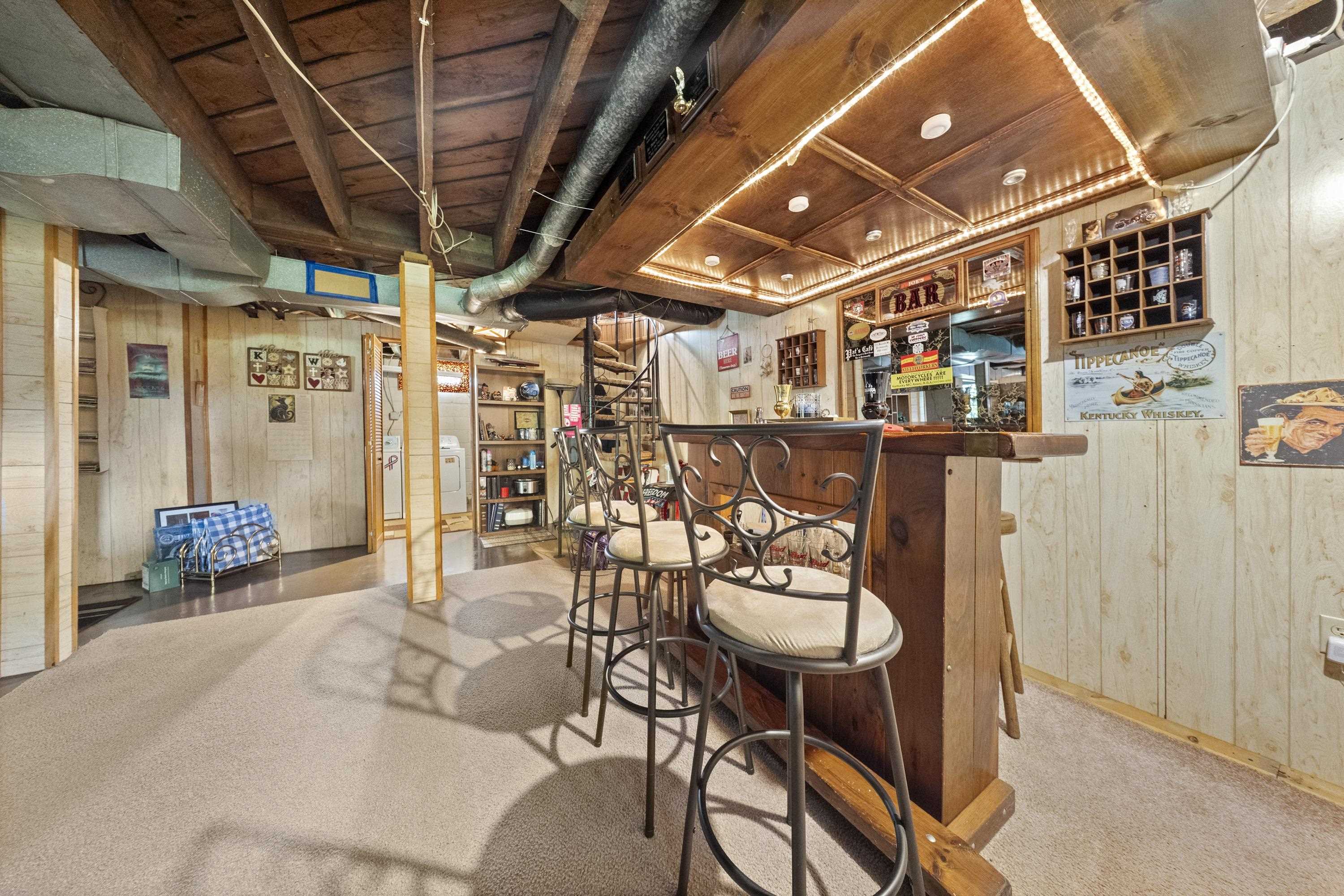 https://zimg.paragon.ice.com/ParagonImages/Property/PH/AABRKY/60830/13/0/0/48ca4a90ddf0a4f2c7877e177534ccfd/0/06f7a27aecb07caadd58af9a3c5ae18b/60830-27abf65a-45c6-40ac-9147-d4bcb530f31a.JPG