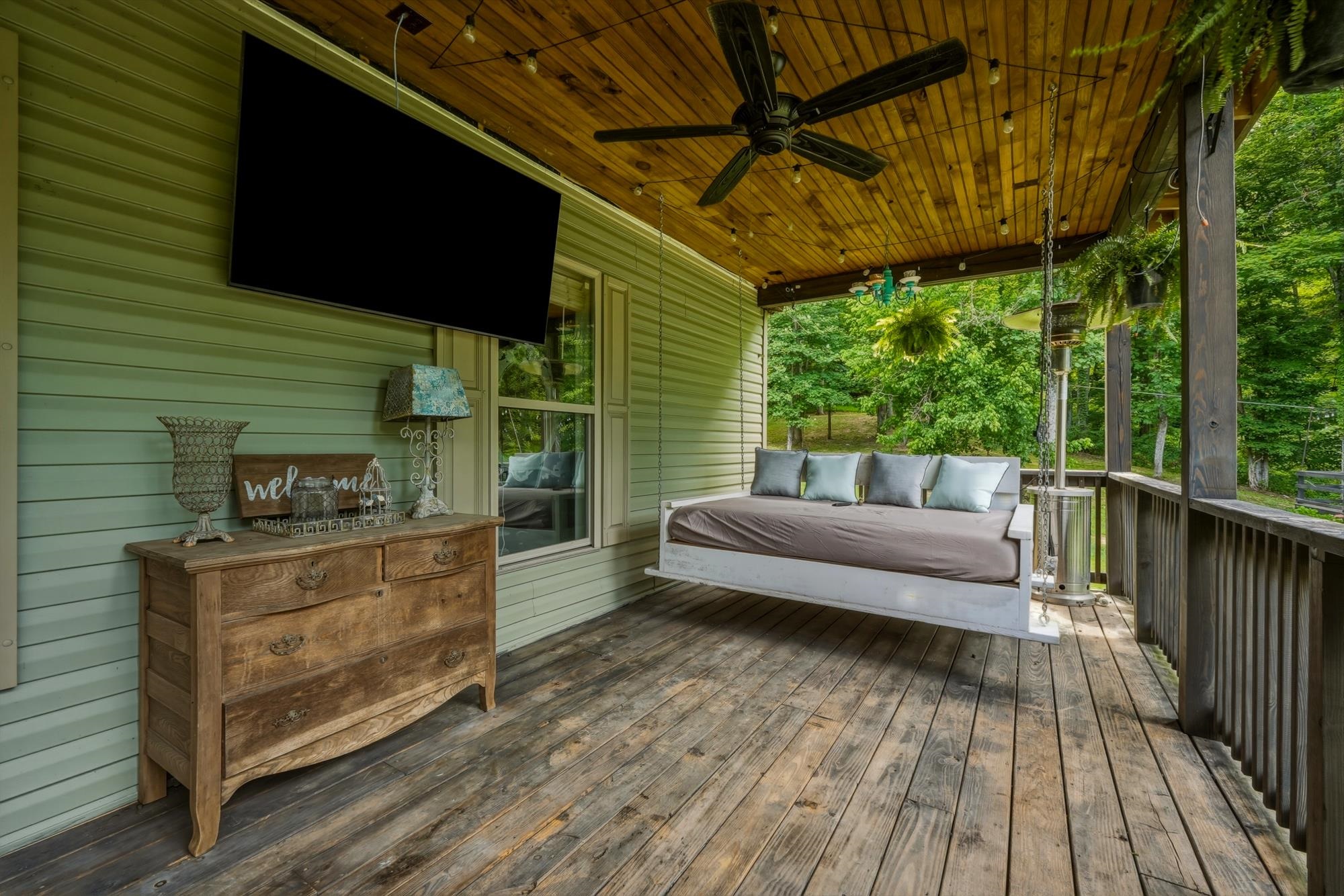 https://zimg.paragon.ice.com/ParagonImages/Property/PH/AABRKY/60848/6/0/0/e6798f66b3eaff8d89f756150fb270d5/0/75312ed6c6b851bc720a61d4d6698d99/60848-2c4afc2f-e6d1-4046-9d6f-a8203d03f204.JPG