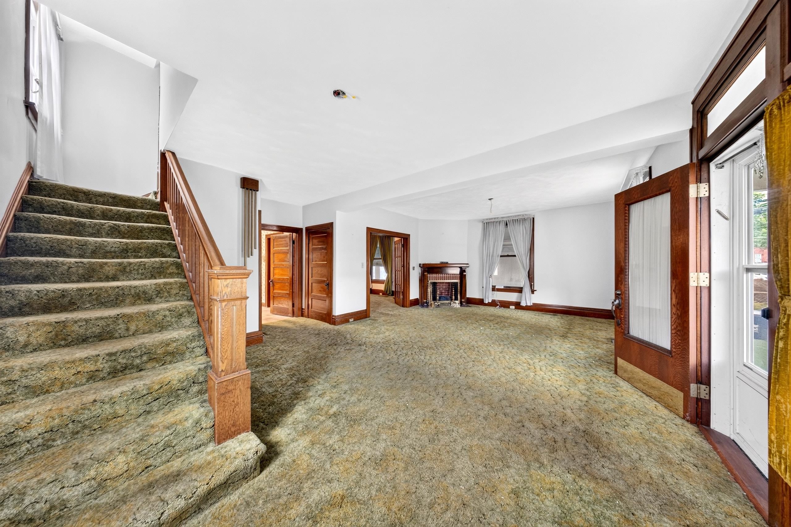 https://zimg.paragon.ice.com/ParagonImages/Property/PH/AABRKY/60850/2/0/0/658fe13af6ea97b0791d6509f8c9c82b/0/46ecc5dcddb8b4759842e3527fd4ed7b/60850-88ac1a77-8dab-40f6-ad3a-657823efce1f.JPG