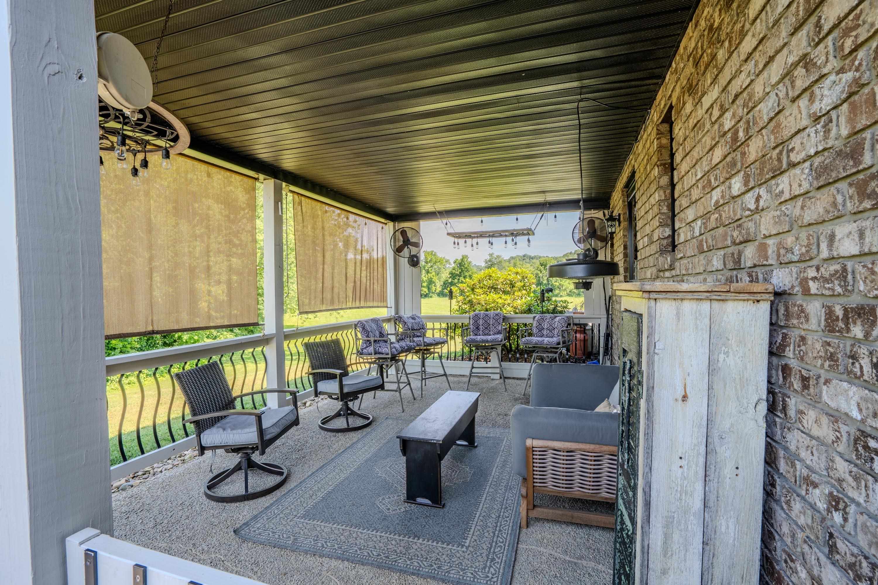 https://zimg.paragon.ice.com/ParagonImages/Property/PH/AABRKY/60853/2/0/0/f32d545cfab956e31e4330a5e606709d/0/b015ad0218997fdf495c42fa2a017c8a/60853-ab27117b-d135-4518-a618-d18b7acf0321.JPG