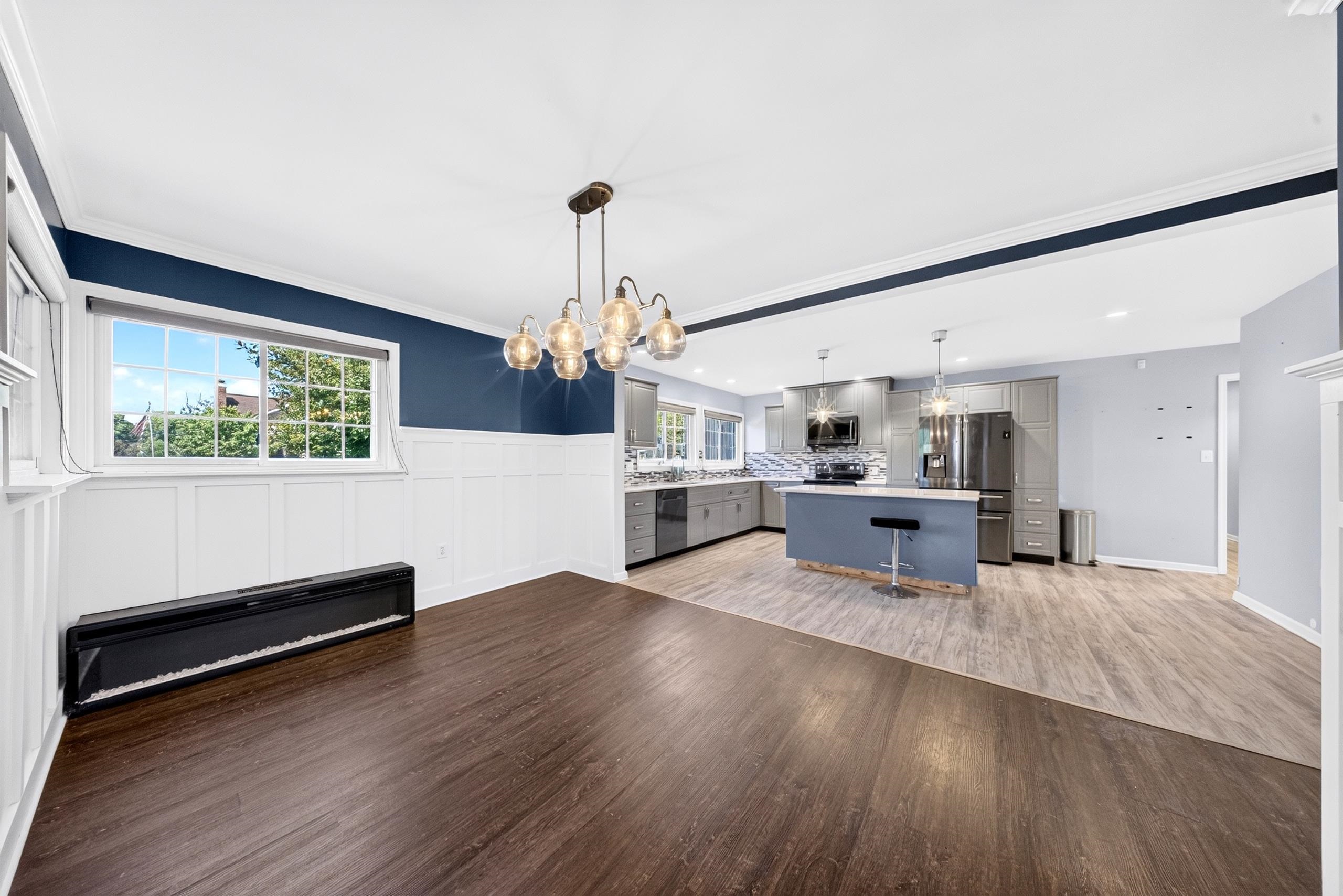 https://zimg.paragon.ice.com/ParagonImages/Property/PH/AABRKY/60857/4/0/0/6456667321ee2a1798c1edab87f0a011/0/3f6f99d834d69769ab3018e57e9a2981/60857-72f898e1-ddb8-4e24-bfb9-27324a5dad19.JPG