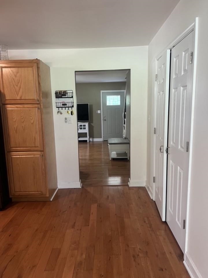 https://zimg.paragon.ice.com/ParagonImages/Property/PH/AABRKY/60859/11/0/0/b266f8808ff7e09e7b911a2be6f69fa0/0/7e69a73a8c7ded24f9cdb4206aa8ced7/60859-59fd325f-b682-4725-8b9f-2e526938ffc0.JPG