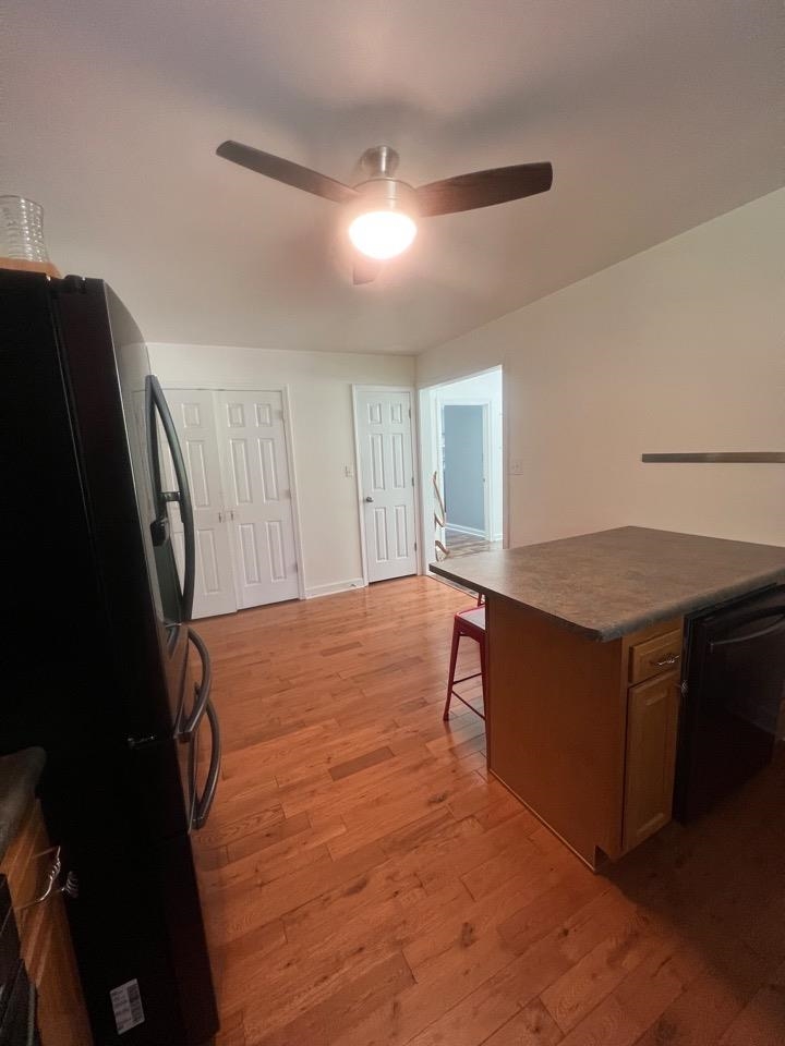 https://zimg.paragon.ice.com/ParagonImages/Property/PH/AABRKY/60859/12/0/0/c689ab7ac794e7397c89671efef7329d/0/7e69a73a8c7ded24f9cdb4206aa8ced7/60859-703d77ae-2152-4a08-845e-4ccb517ac6cc.JPG
