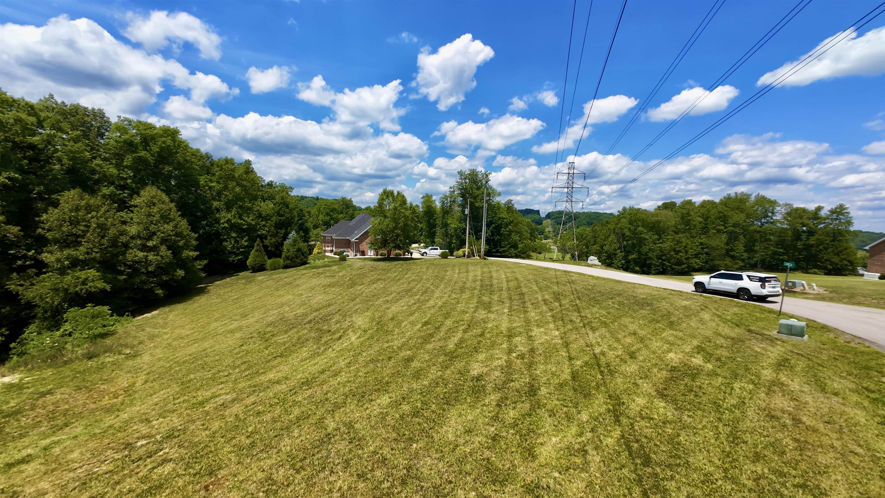 https://zimg.paragon.ice.com/ParagonImages/Property/PH/AABRKY/60863/1/0/0/c40bdde95640f3778c7b3db1a63426d2/0/0483c2b471c1a29de7128f7a6565eb53/60863-a289c097-4ab0-49c1-8020-cc77e6cf37e3.JPG