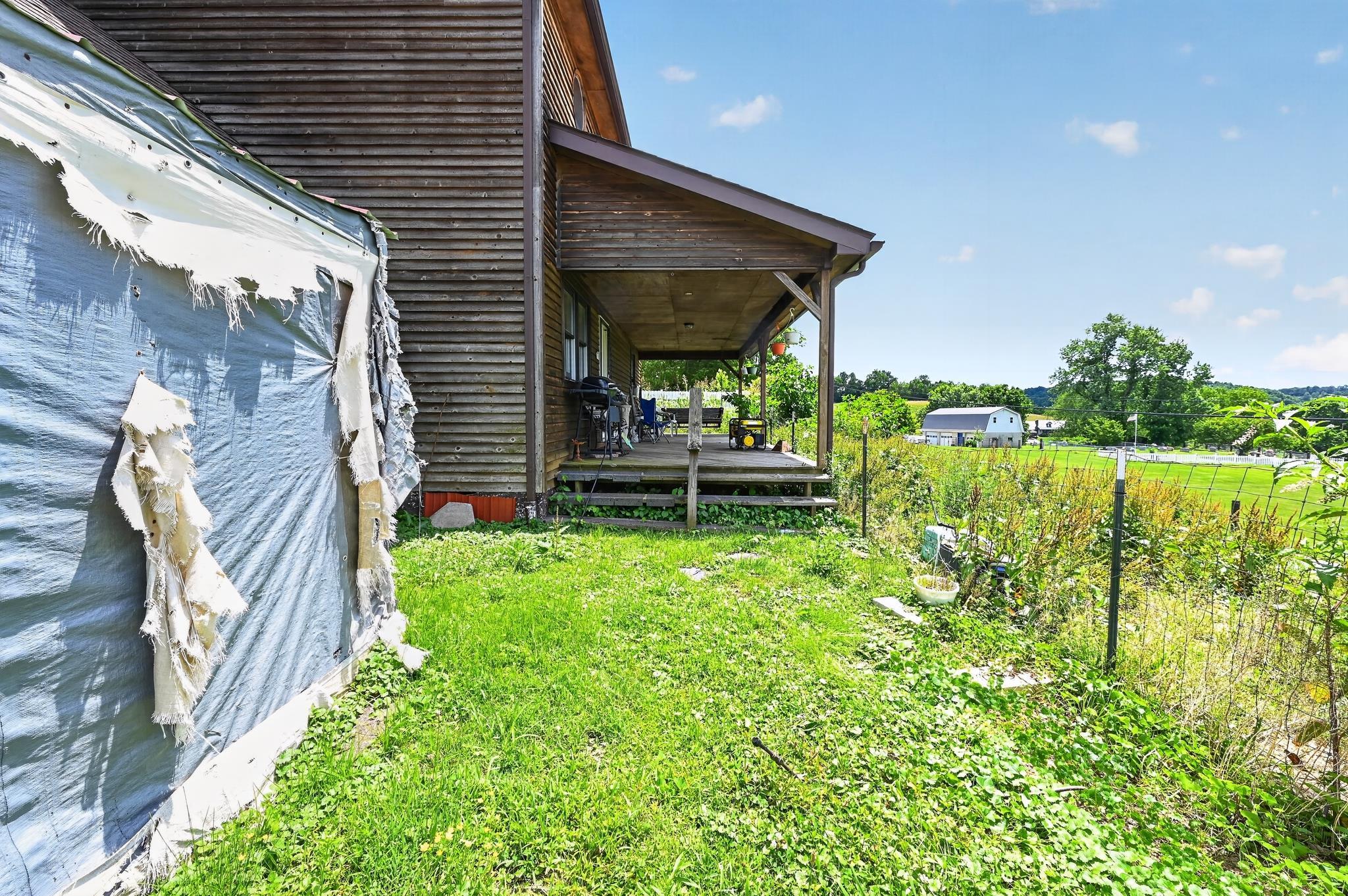 https://zimg.paragon.ice.com/ParagonImages/Property/PH/AABRKY/60864/3/0/0/cb81990519598abbebdc9bdf9ea43fc7/0/cd0147e58e853cad85ba8dcd87ce22c1/60864-c7d6f469-027a-4b48-ac3c-5f53d06afad7.JPG