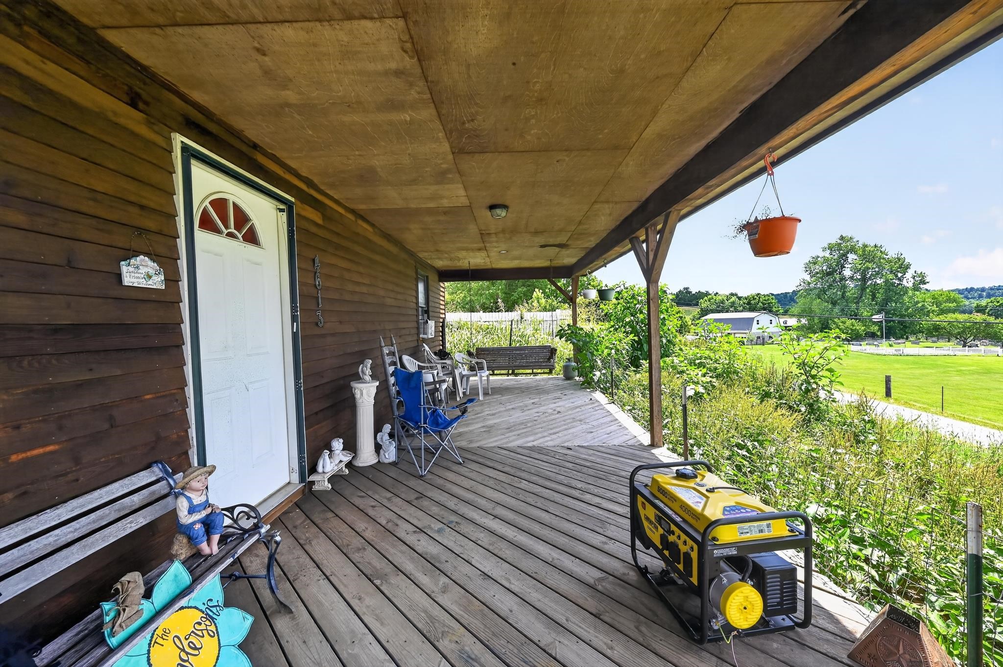 https://zimg.paragon.ice.com/ParagonImages/Property/PH/AABRKY/60864/4/0/0/a3548885a7ada4aafcc13f66af43d40f/0/cd0147e58e853cad85ba8dcd87ce22c1/60864-18f114c6-053a-4553-9fdc-b98cbb36d67d.JPG
