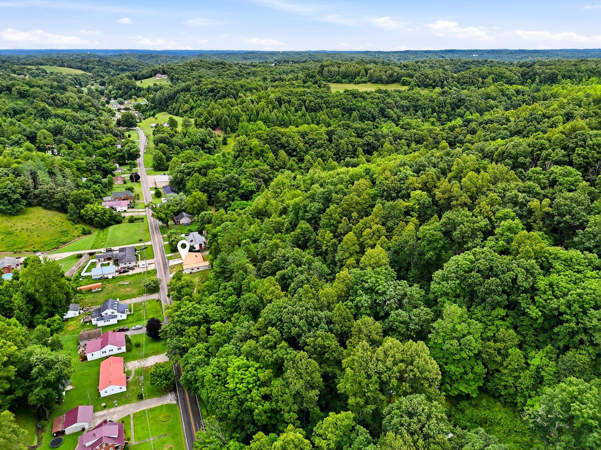 https://zimg.paragon.ice.com/ParagonImages/Property/PH/AABRKY/60868/10/0/0/c3f4537de1a98dd8e9882036608cd6bd/0/76927fec3f7ef2b55d4e80dfc679d490/60868-380780e7-5e87-4524-924a-4250f20869df.JPG
