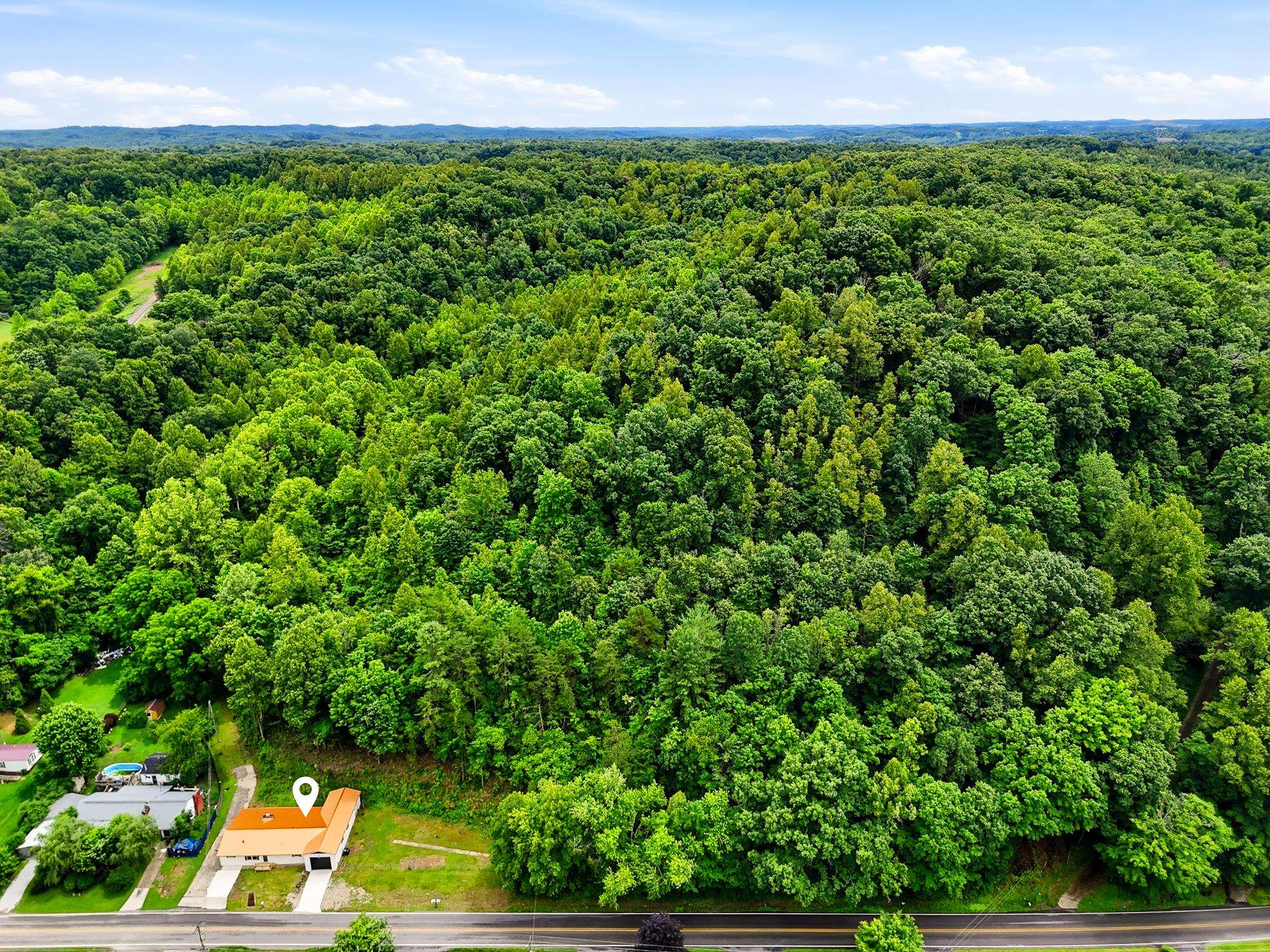 https://zimg.paragon.ice.com/ParagonImages/Property/PH/AABRKY/60868/6/0/0/7ac60a49c1ff48428e6f39706f75521d/0/76927fec3f7ef2b55d4e80dfc679d490/60868-0ea00414-4e09-4ebf-bd4e-a23f056065cf.JPG