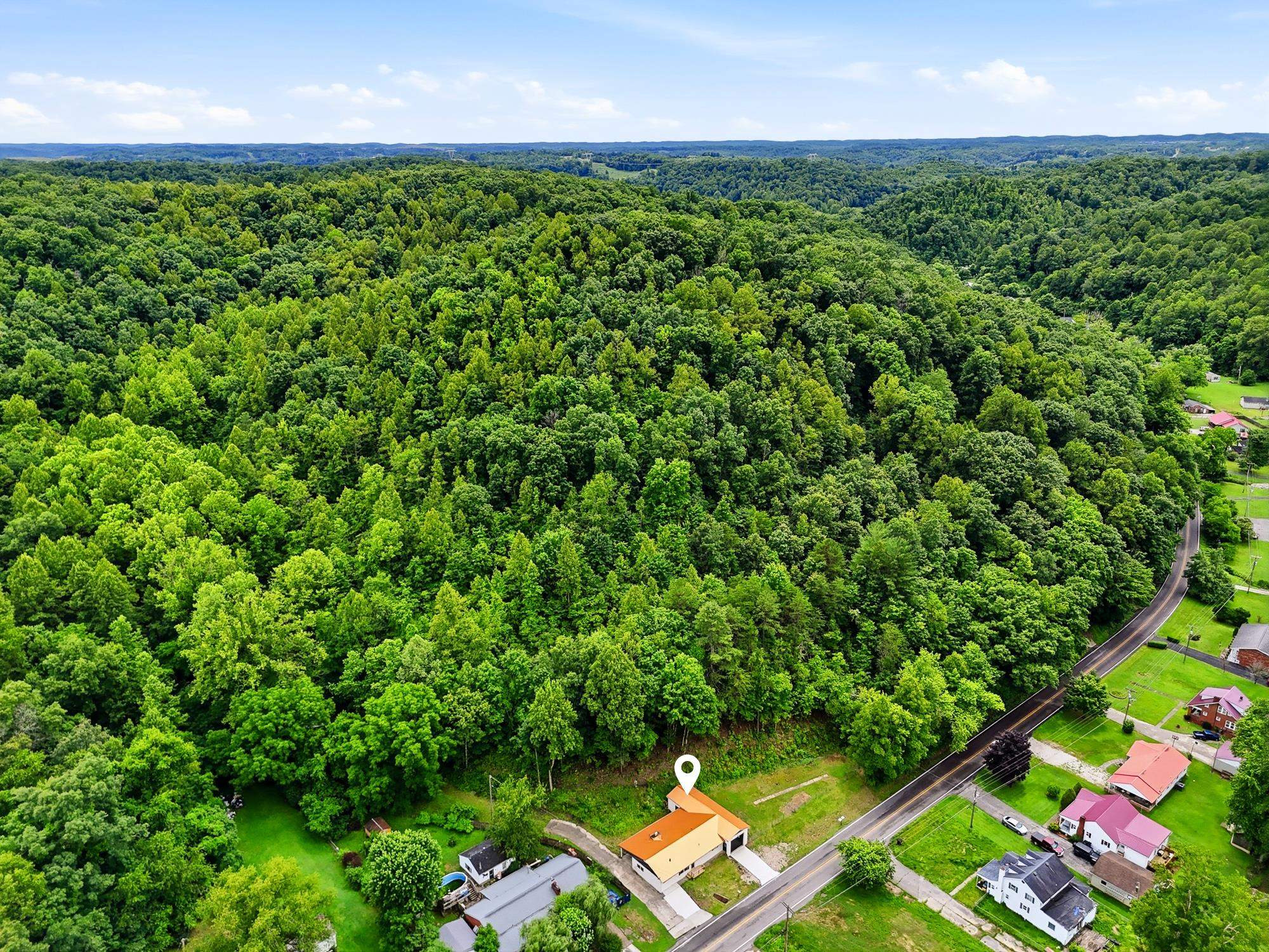 https://zimg.paragon.ice.com/ParagonImages/Property/PH/AABRKY/60868/7/0/0/2b7663f4d4a835e2d3dae127ac64a9d5/0/76927fec3f7ef2b55d4e80dfc679d490/60868-0288943c-9115-464e-bcb5-acba0e7c69a6.JPG