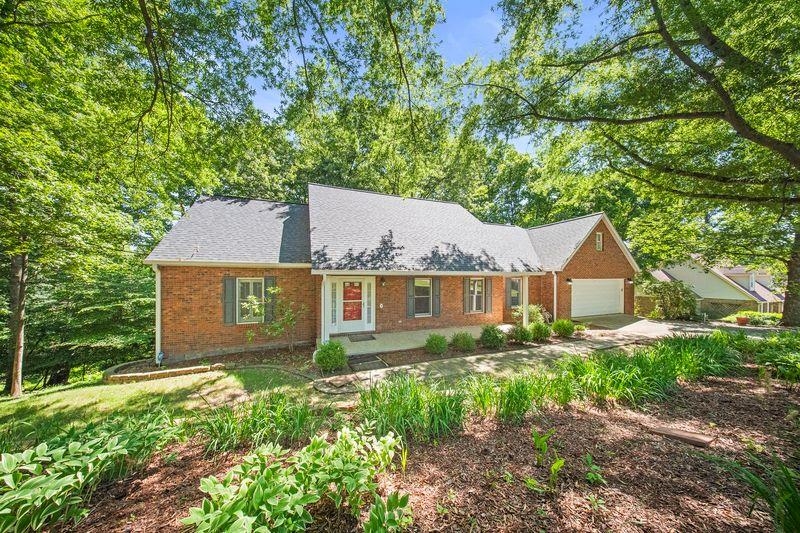 112 Bluebird Drive