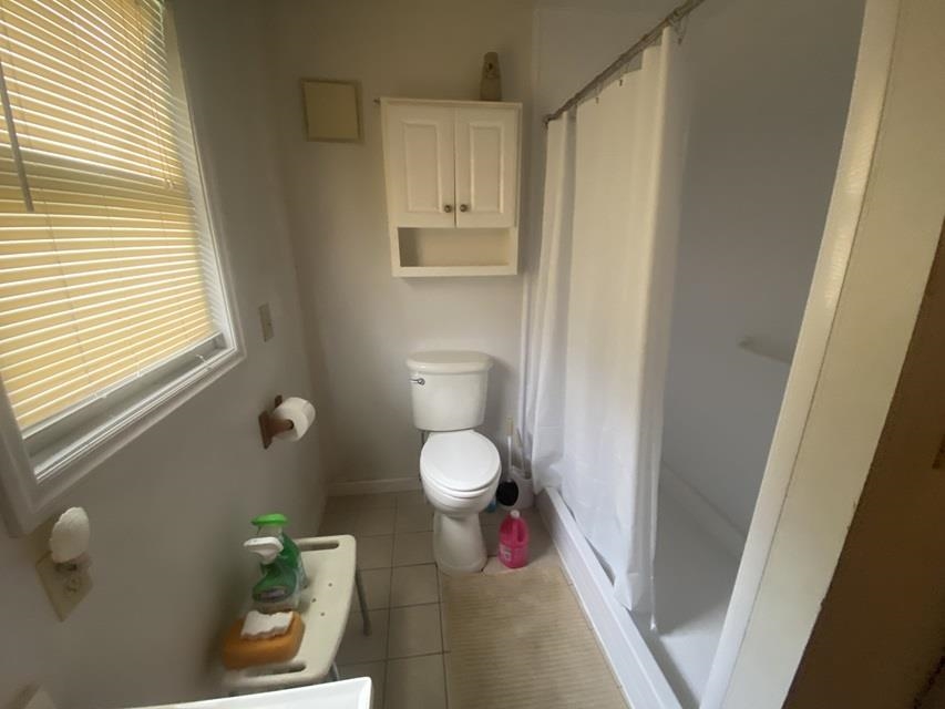 https://zimg.paragon.ice.com/ParagonImages/Property/PH/AABRKY/60872/11/0/0/a3790e1a9c70bb1d82d85149025f3bc3/0/c995e0ee5295765cec5b0cb3dfd8dcd0/60872-dc339ebe-cccb-4c5d-9b4a-e2caa515ad8f.JPG