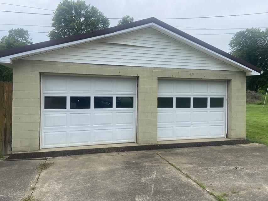 https://zimg.paragon.ice.com/ParagonImages/Property/PH/AABRKY/60872/3/0/0/5e877653d747f2069171fd7b0ee0ed60/0/c995e0ee5295765cec5b0cb3dfd8dcd0/60872-09aebbf7-2e33-4b5f-8534-0bd385af93f1.JPG