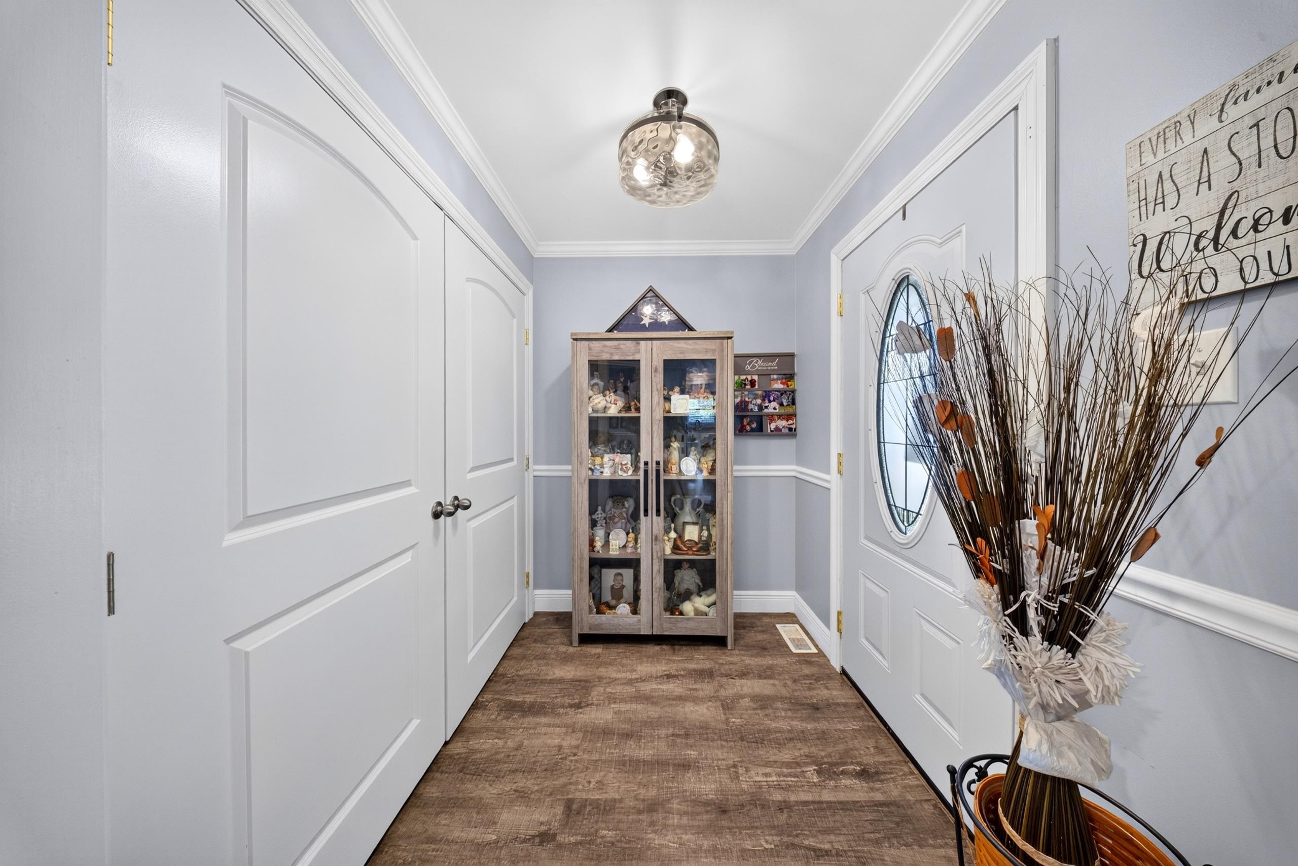 https://zimg.paragon.ice.com/ParagonImages/Property/PH/AABRKY/60873/7/0/0/a83629584eed31a029104d1cafc7971e/0/3b774819b0a0f4ae251d2c4bd826ec09/60873-c0ad5e95-1834-47f1-8822-53812cc12f8e.JPG