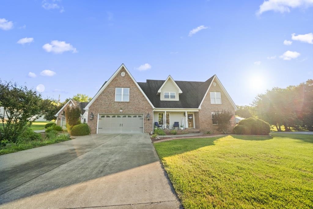 https://zimg.paragon.ice.com/ParagonImages/Property/PH/AABRKY/60874/10/0/0/e478c80e2b373b92691786ae36991477/0/e19e505eb40e319314beccd8c240c3a6/60874-e7012c0c-82f2-42bc-b520-3724f2bca2a4.JPG