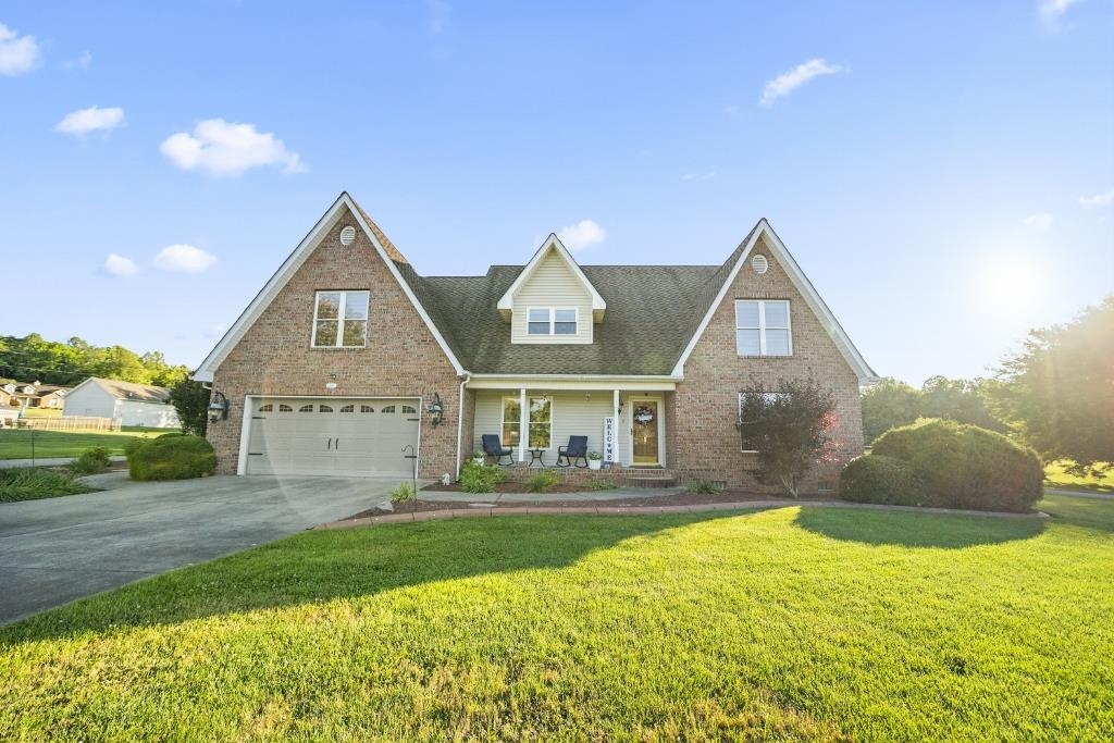 https://zimg.paragon.ice.com/ParagonImages/Property/PH/AABRKY/60874/13/0/0/a00399a1dfade8c52b6eba60dfcee53d/0/e19e505eb40e319314beccd8c240c3a6/60874-3c464f12-5e81-40ba-9318-9cafb838b1e3.JPG
