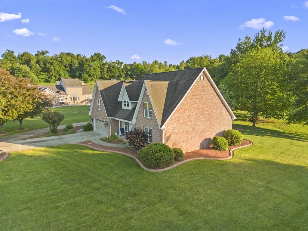 https://zimg.paragon.ice.com/ParagonImages/Property/PH/AABRKY/60874/3/0/0/528fedf2bfb3fabcd57bba5b258ad20e/0/e19e505eb40e319314beccd8c240c3a6/60874-0d937cf6-0a69-48b7-b869-f024a01c57de.JPG