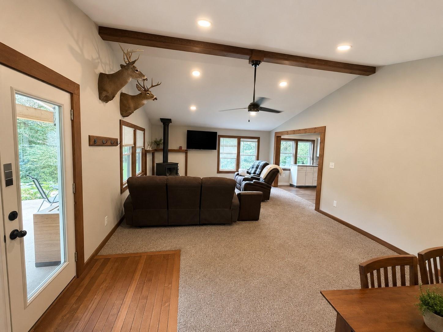 https://zimg.paragon.ice.com/ParagonImages/Property/PH/AABRKY/60884/8/0/0/7b196b234e7d01e6e19a68c2fde35e4e/0/ff12d9928016bfeb3b665bb520694a0b/60884-088a73fa-56fb-4b51-b4b7-cece2780ccca.JPG