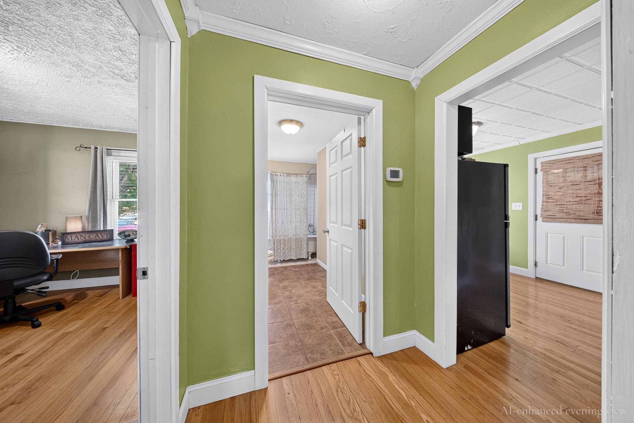 https://zimg.paragon.ice.com/ParagonImages/Property/PH/AABRKY/60886/9/0/0/8017db4d025b8c4a4ef93199492df99b/0/9cebc3a62de16d59183105e9a07c5318/60886-1e12e2ee-7419-40a3-a037-cb378c381749.JPG