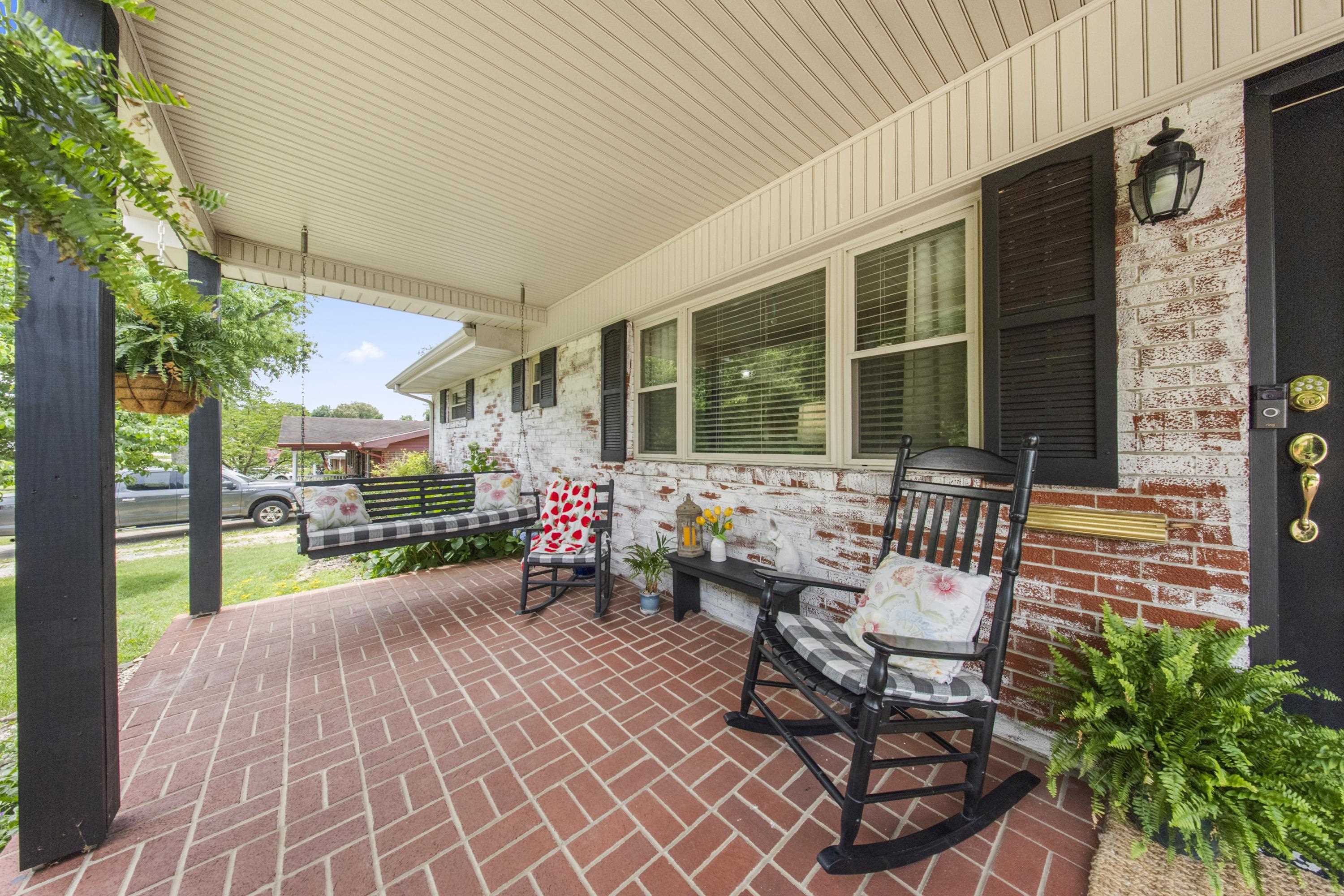 https://zimg.paragon.ice.com/ParagonImages/Property/PH/AABRKY/60887/4/0/0/7353711bed5c9223146af17d398e0110/0/fd4c66540a9bedcfc01bef59fa9607a0/60887-93bf3ba1-4573-4ab0-a1c4-31dfc2db54ea.JPG