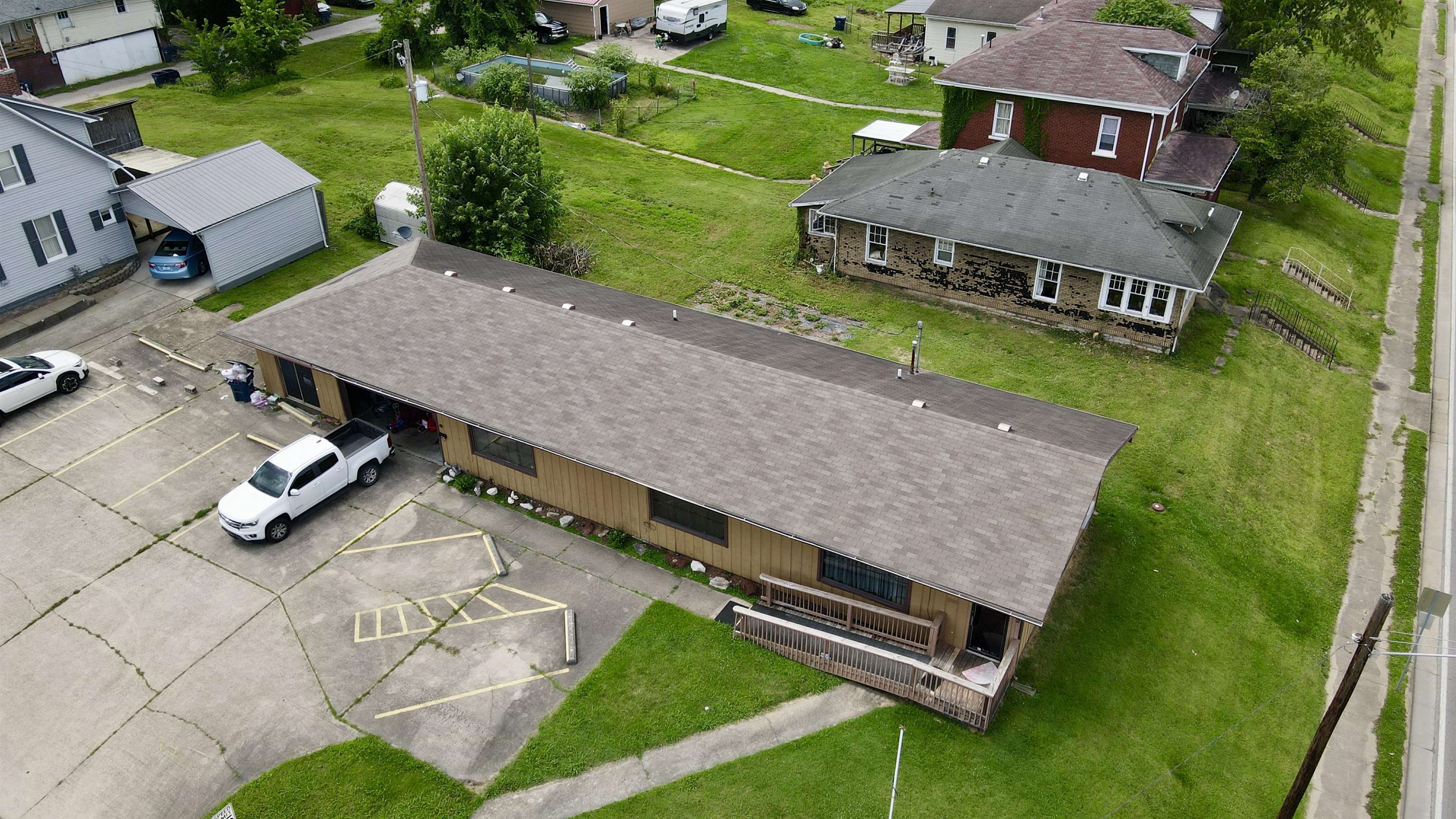 https://zimg.paragon.ice.com/ParagonImages/Property/PH/AABRKY/60889/11/0/0/774ad8f73fe9322be16872224ddbd109/0/672734d2e857c62944fc3b8bb80abec3/60889-9eb846cb-36d5-4e09-b712-818619cab5d5.JPG