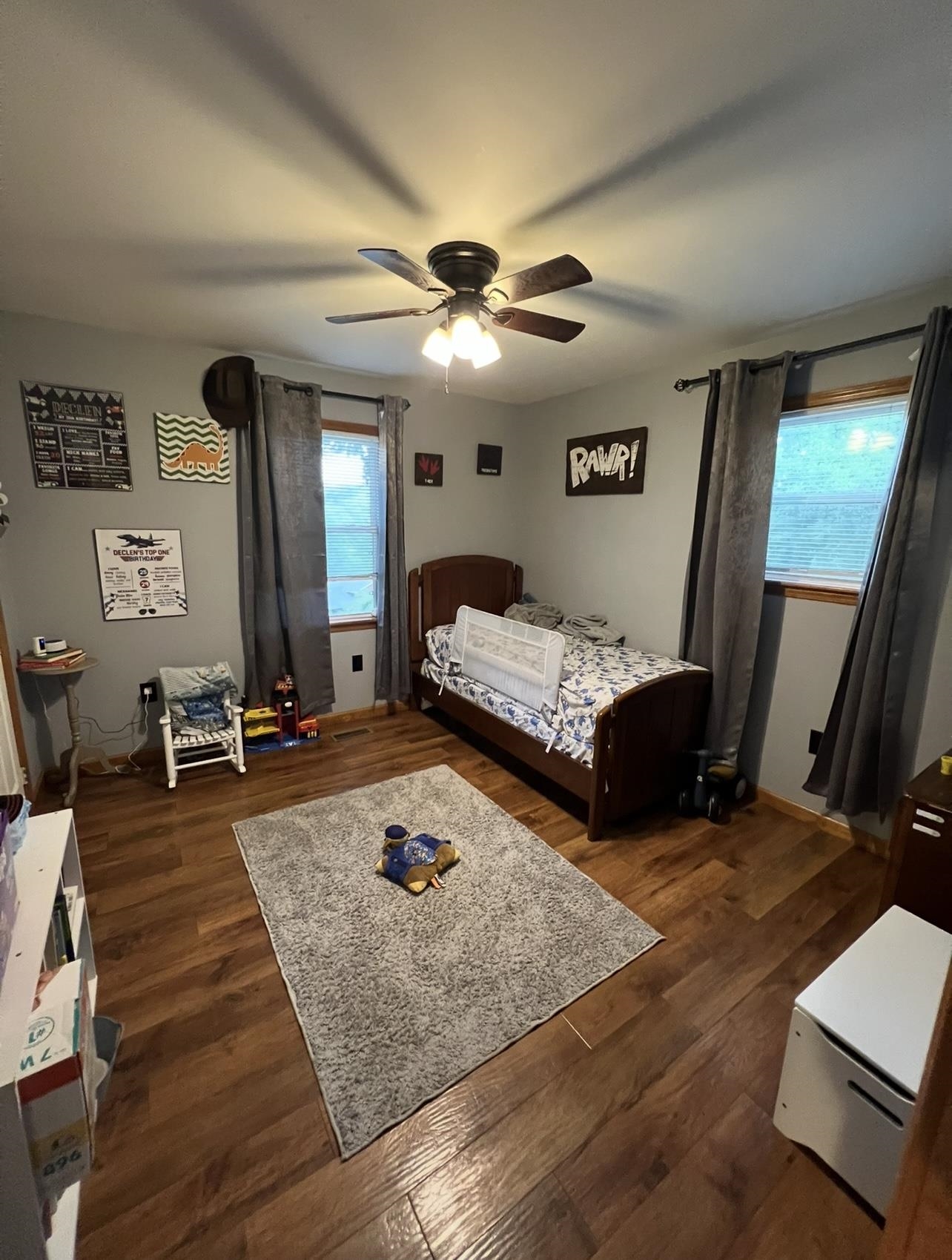 https://zimg.paragon.ice.com/ParagonImages/Property/PH/AABRKY/60898/13/0/0/2041c010e371dc872458579f219cf2d5/0/11401f09a462c4dabfa4b1cca2403312/60898-021f8ecc-6538-45c9-9cde-76d0ab9b4ae0.JPG