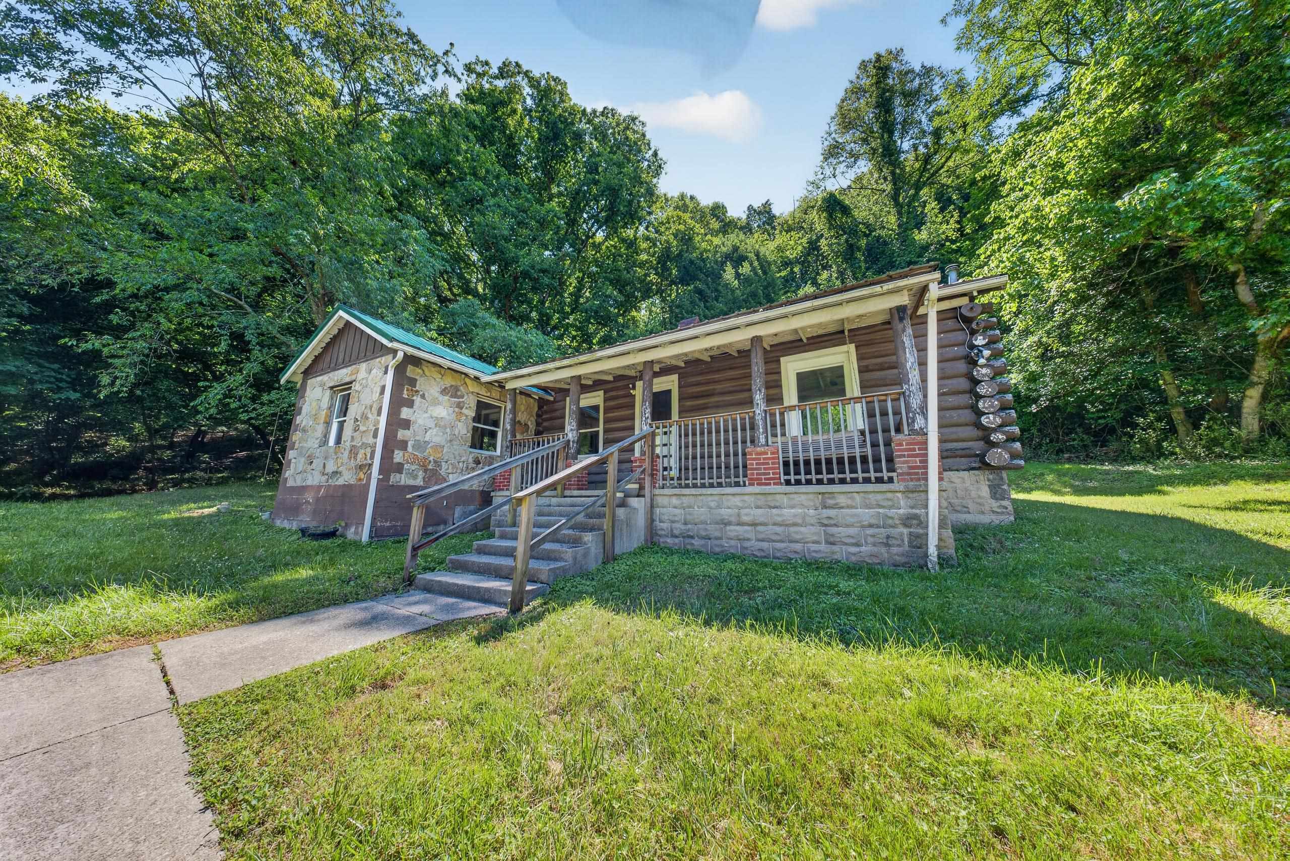 https://zimg.paragon.ice.com/ParagonImages/Property/PH/AABRKY/60899/10/0/0/ecbde9ca8f62da7658f0160213d030b8/0/2e2a6837049d7bd6dcd16a3f58dc6307/60899-b3ac9449-e328-4a3e-b68f-259ef86ec72d.JPG