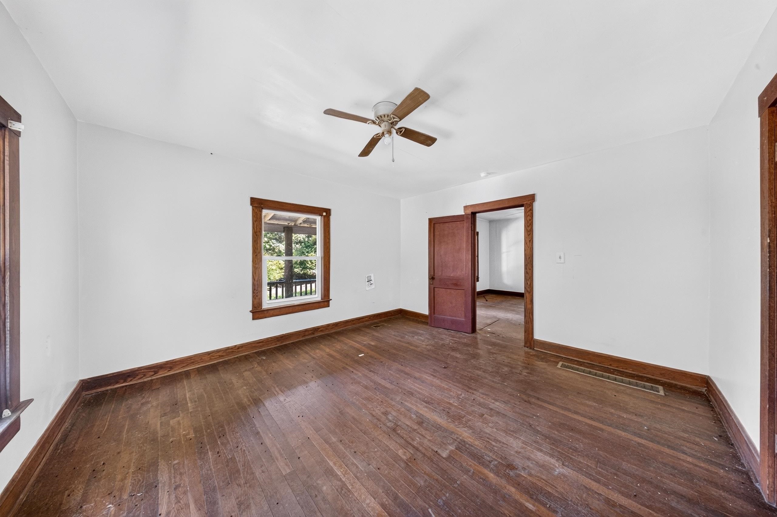 https://zimg.paragon.ice.com/ParagonImages/Property/PH/AABRKY/60899/2/0/0/75c3ec5a00131734b1a9b6285e699394/0/2e2a6837049d7bd6dcd16a3f58dc6307/60899-762f67e3-d2ed-4cf1-ada6-39dcb7cf825a.JPG
