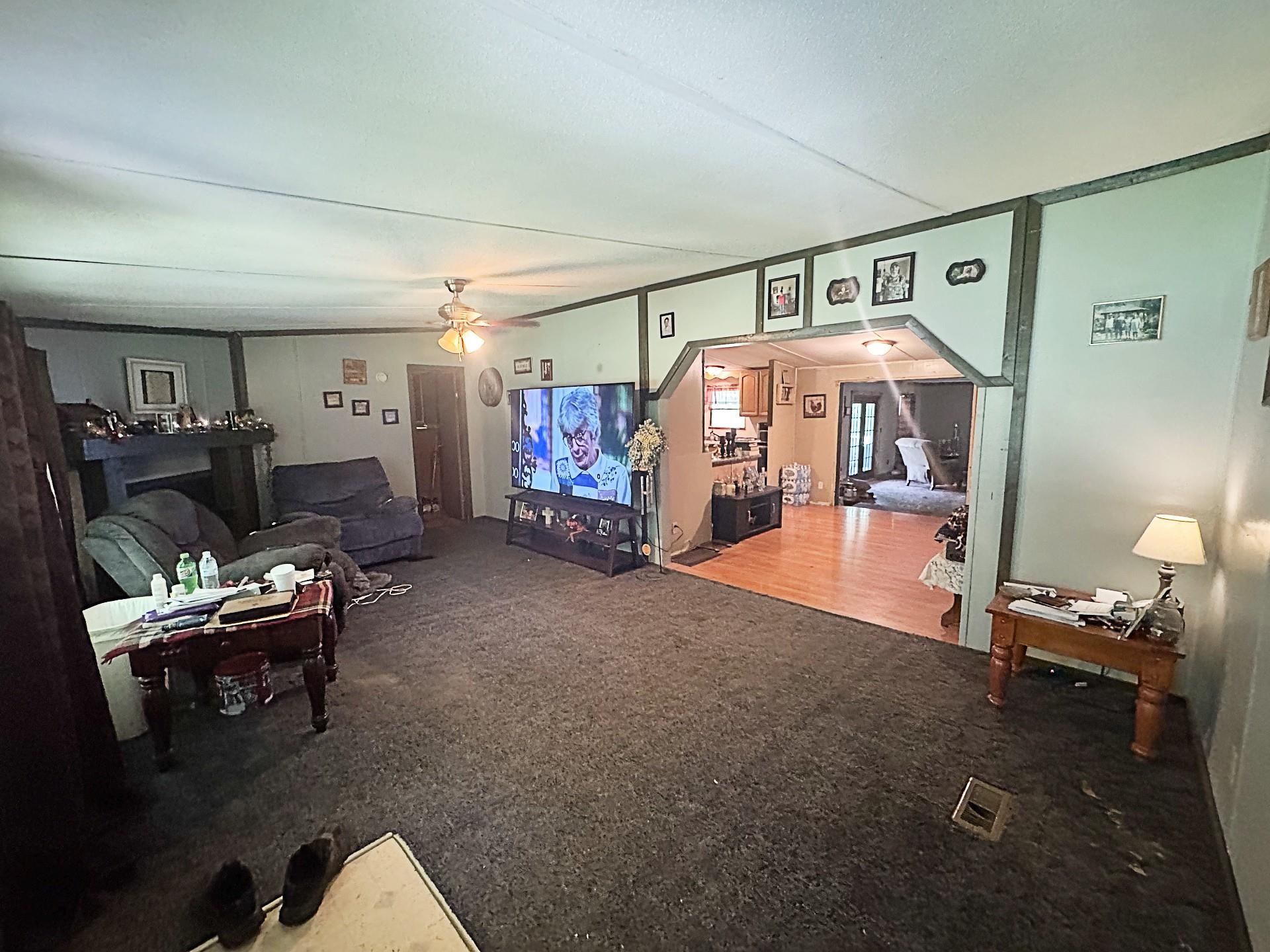 https://zimg.paragon.ice.com/ParagonImages/Property/PH/AABRKY/60901/1/0/0/5dcceade1f230ded3d905217e06b972d/0/1cef52cf530f4bf67ce22cec0d013878/60901-9267618f-fa2a-4384-928b-8d279fd3284a.JPG