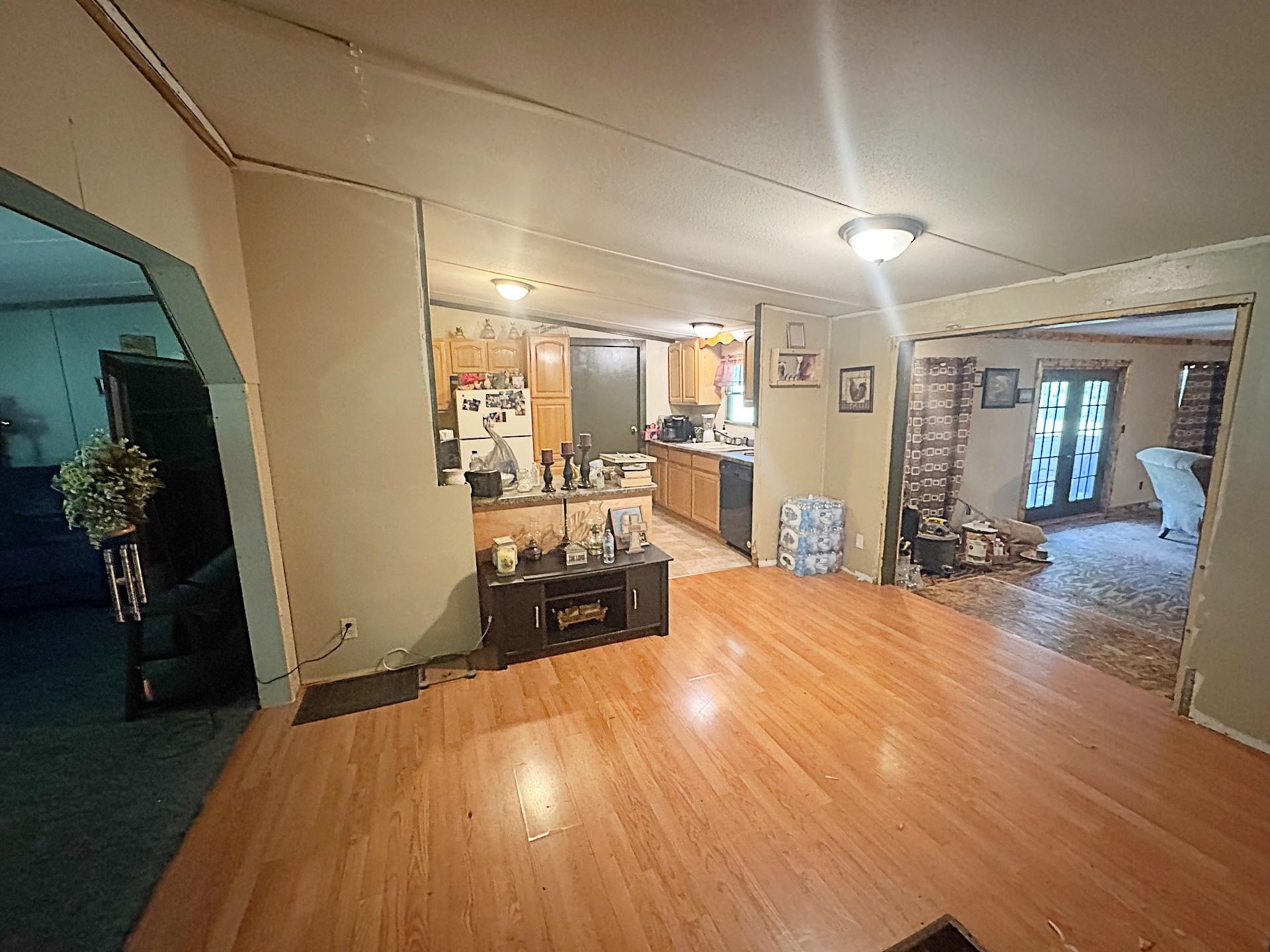 https://zimg.paragon.ice.com/ParagonImages/Property/PH/AABRKY/60901/2/0/0/d39c06b5d13b005dbe9d2f3224450722/0/1cef52cf530f4bf67ce22cec0d013878/60901-1768cbc2-76b1-4bd3-9cde-206c00cbb549.JPG
