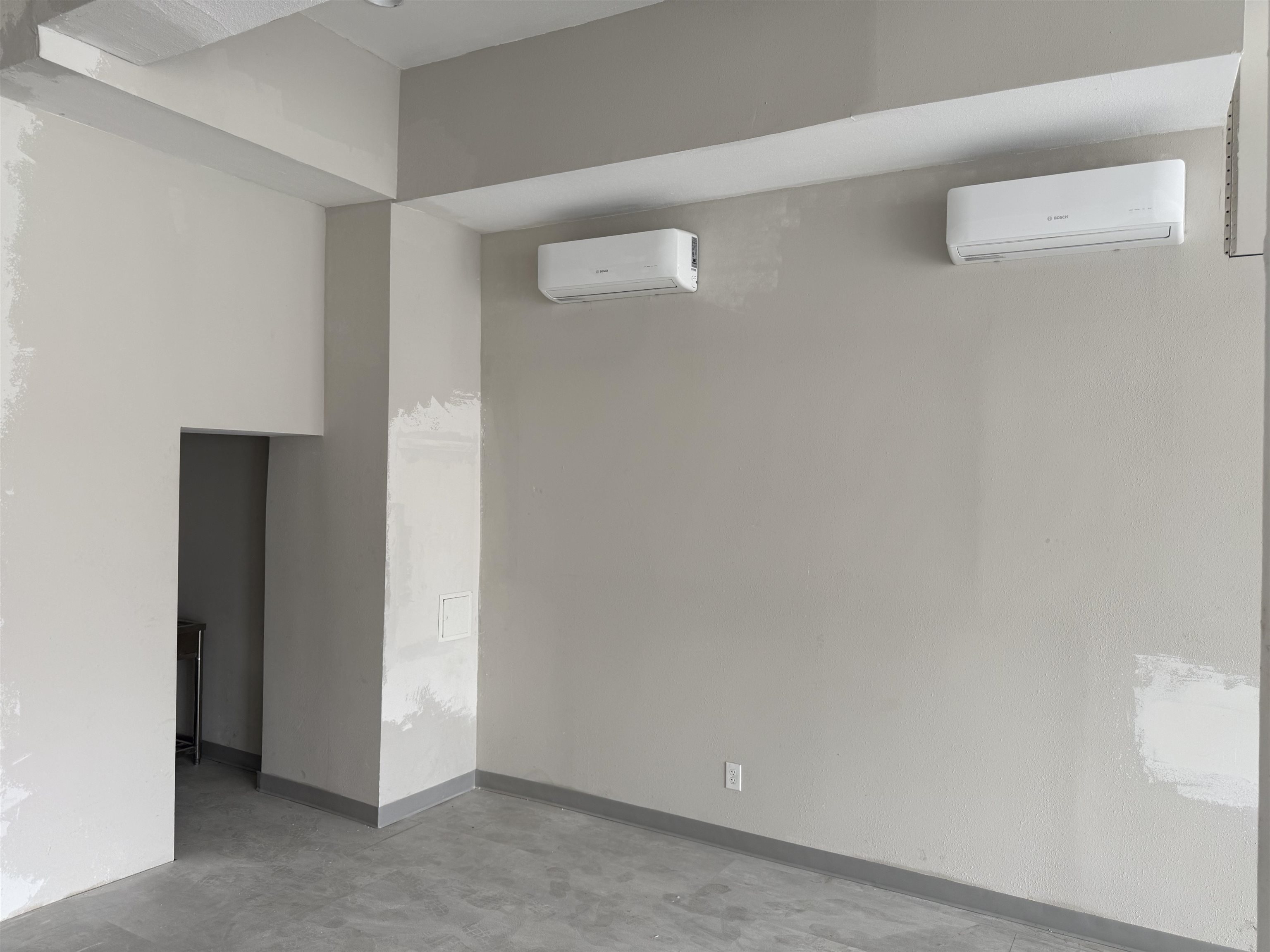 https://zimg.paragon.ice.com/ParagonImages/Property/PH/AABRKY/60906/6/0/0/bda02577095b8272177a8766bff41af1/0/e31b4de3fb51b7d90c0086e5bb229ce0/60906-d45624f0-21cc-4ed6-aad5-081ea85cd450.JPG