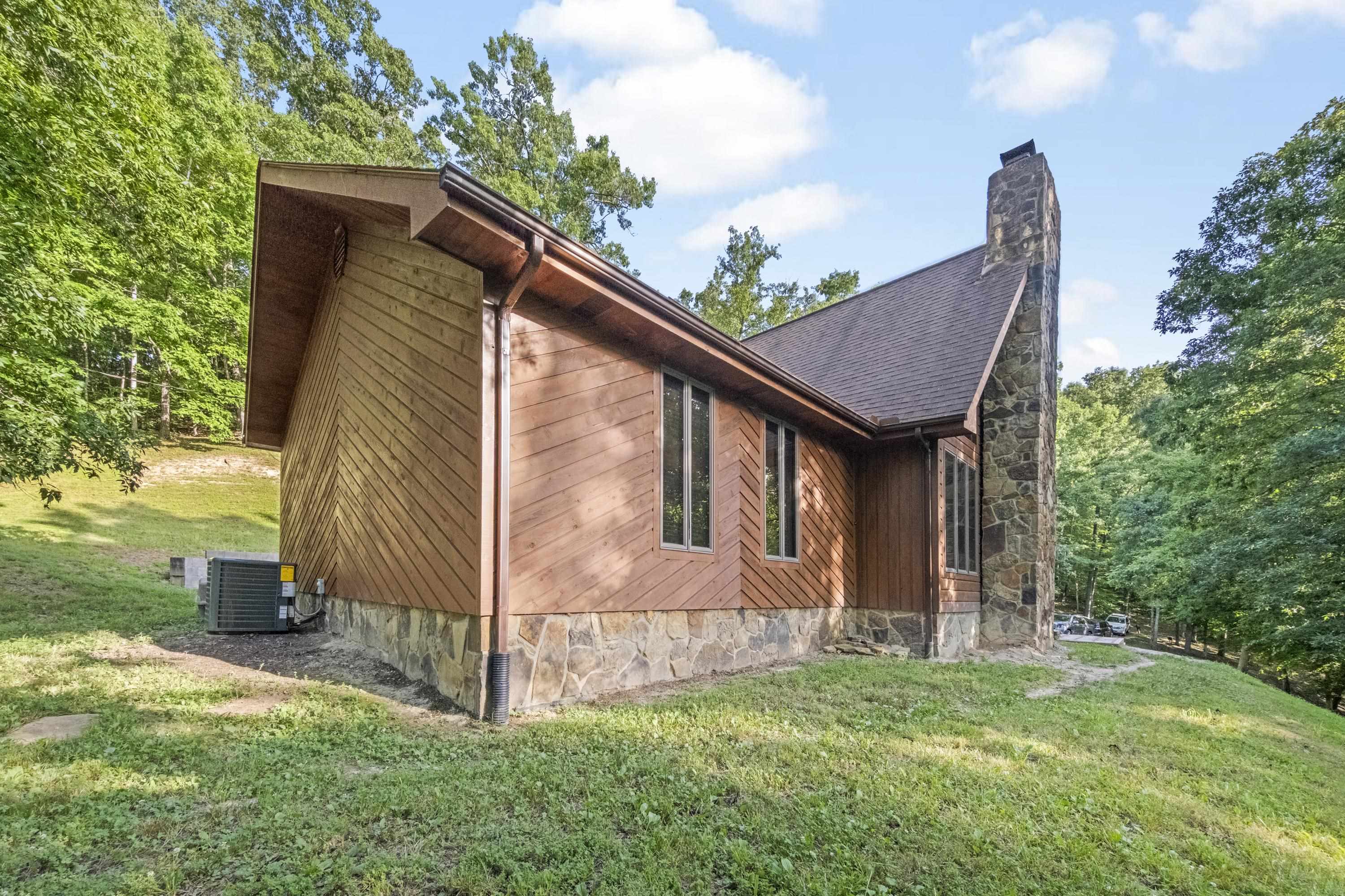 https://zimg.paragon.ice.com/ParagonImages/Property/PH/AABRKY/60909/4/0/0/54c130fd39254518e690925dbefbad9d/0/3a81e6ee53bb31b5ba2617a2e9df22b2/60909-4108692d-6bd2-439c-b0da-51642d1d7344.JPG
