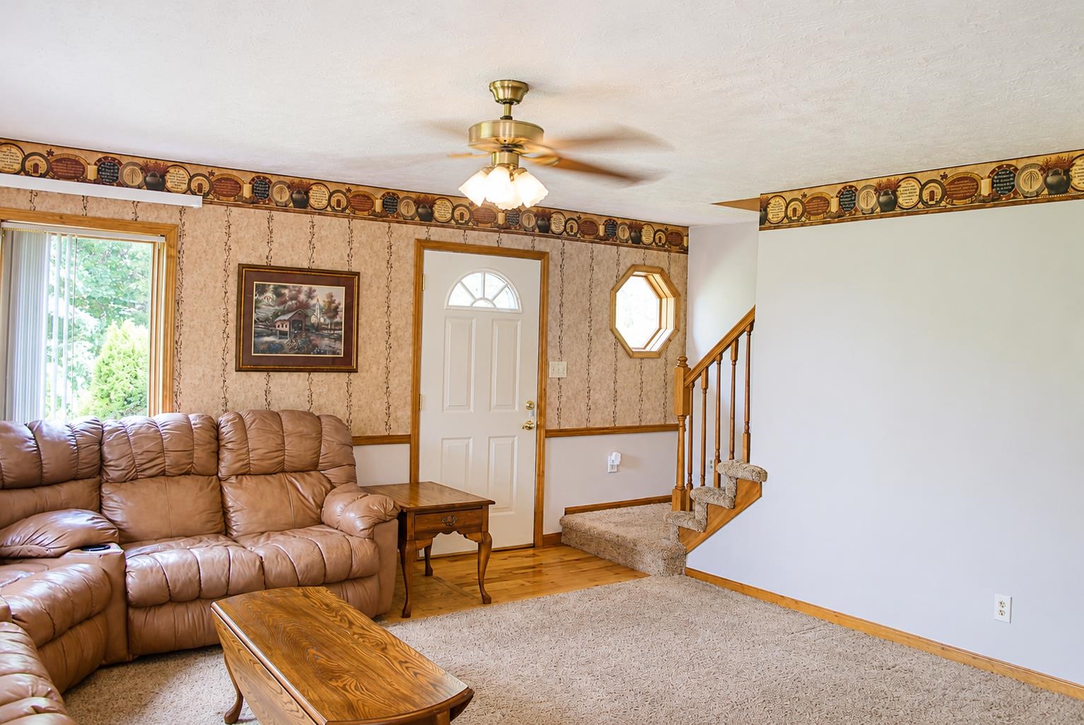https://zimg.paragon.ice.com/ParagonImages/Property/PH/AABRKY/60919/8/0/0/ef327069449662f3ccbffca2fe1f2dec/0/5cbc281b84dccb1ec273a9657b7cd734/60919-fbd34dbe-918a-4fa5-823f-37904cc3e531.JPG