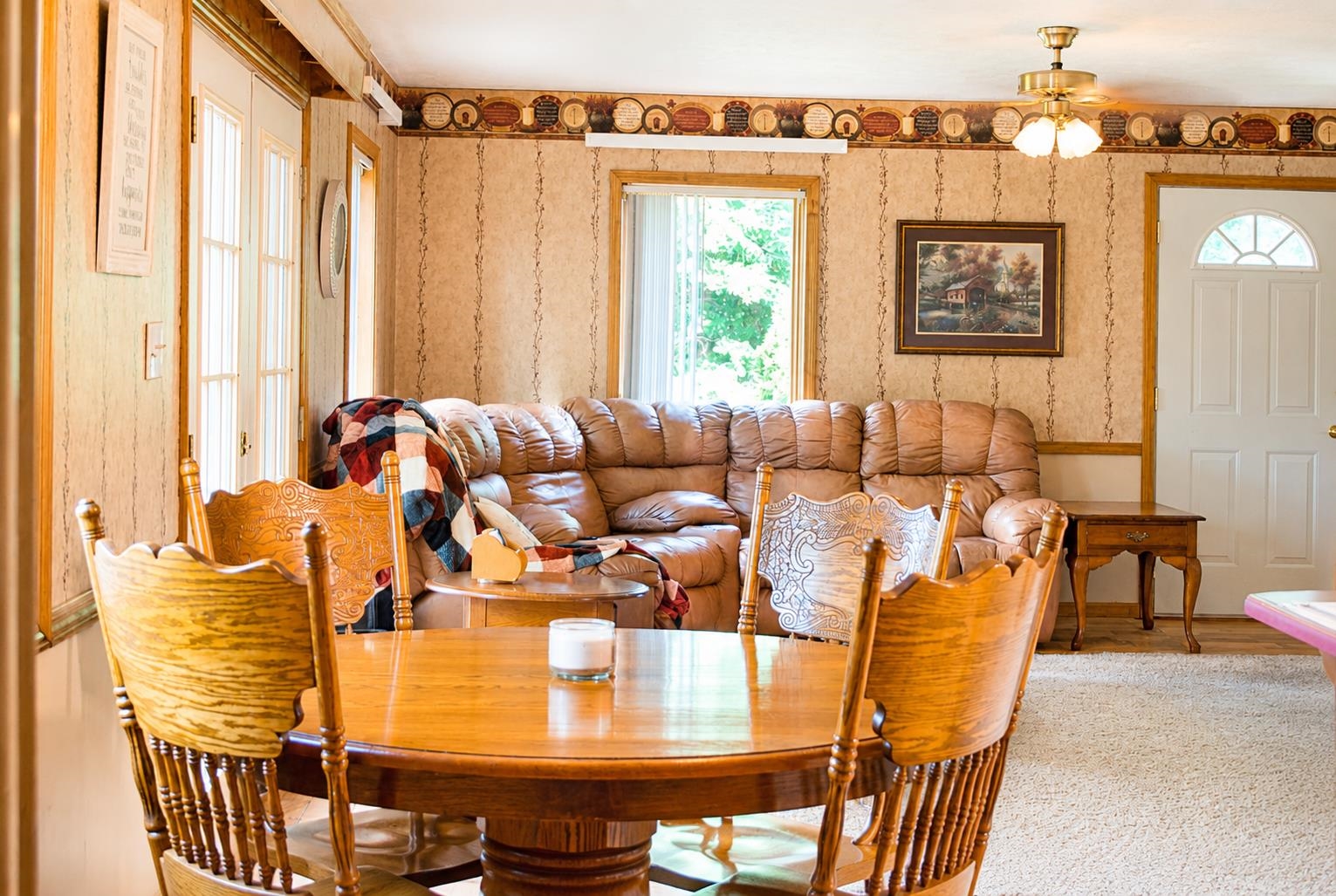 https://zimg.paragon.ice.com/ParagonImages/Property/PH/AABRKY/60919/9/0/0/917b9b710a03e981857208f8a4f42f5a/0/5cbc281b84dccb1ec273a9657b7cd734/60919-3606eff6-667e-453c-ad72-15a5fb314185.JPG
