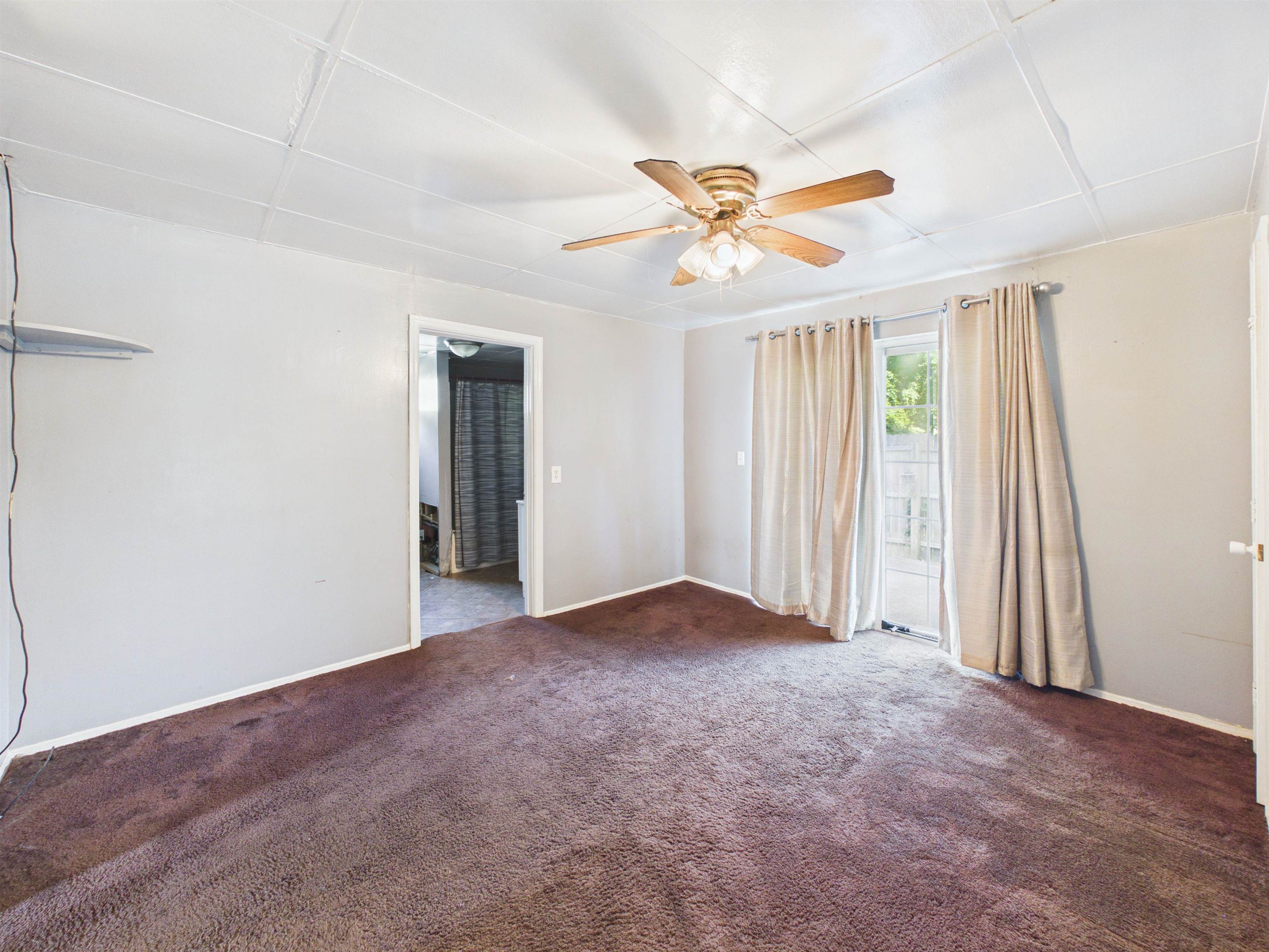 https://zimg.paragon.ice.com/ParagonImages/Property/PH/AABRKY/60921/11/0/0/308169691dd7b96ec04ae68e8ad47d61/0/c6b2b257f73b03d4172c648fa4b939e8/60921-60a047c5-1d32-42d0-9e78-0c288c030af8.JPG