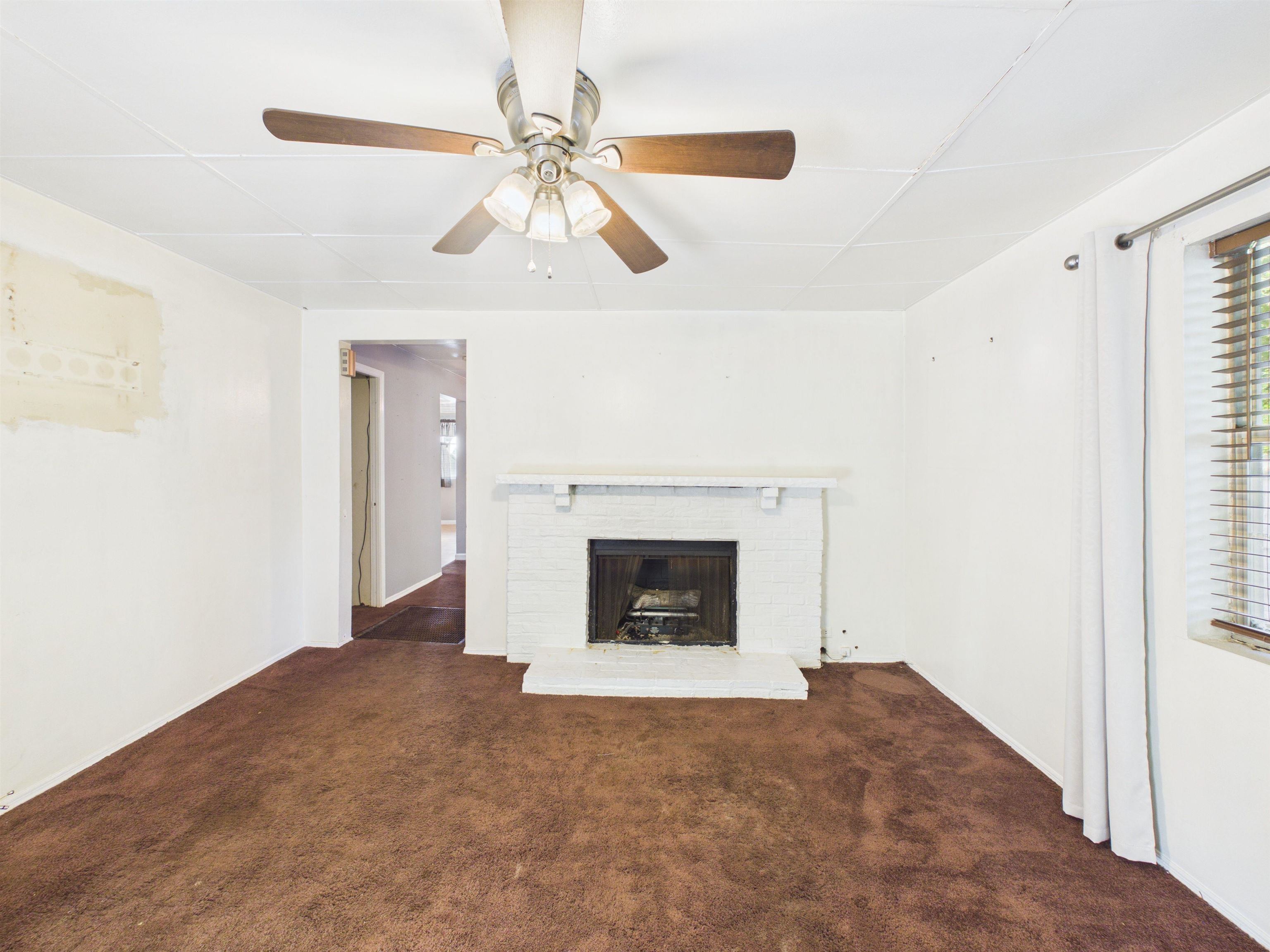https://zimg.paragon.ice.com/ParagonImages/Property/PH/AABRKY/60921/2/0/0/4fac6cbc68e5151bd99e3aafb98c816b/0/c6b2b257f73b03d4172c648fa4b939e8/60921-3aec5b51-8c82-4e05-af61-c7406e495d0c.JPG