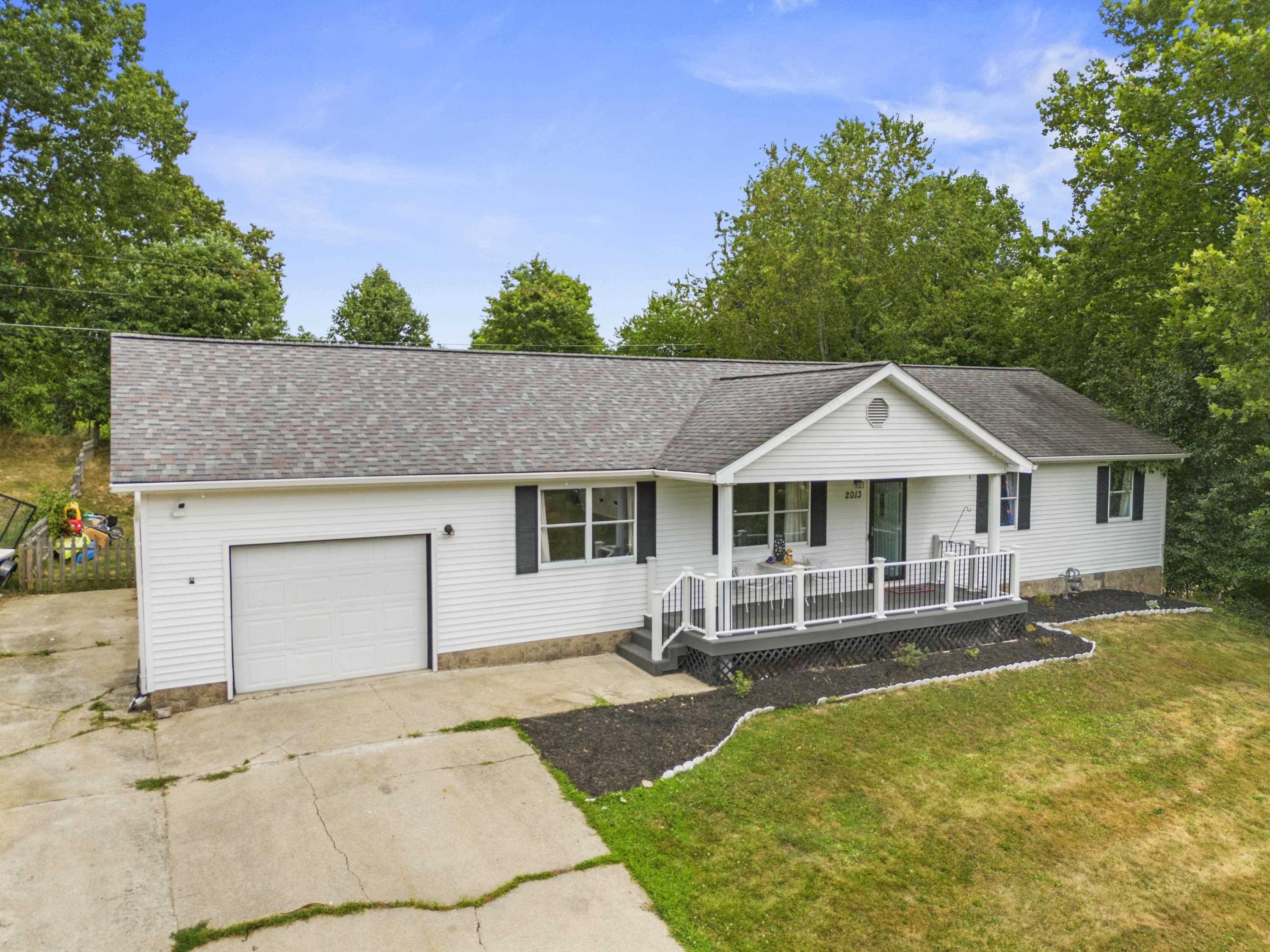 https://zimg.paragon.ice.com/ParagonImages/Property/PH/AABRKY/60922/5/0/0/929f8213d751000a77975eaee5535645/0/dede5c908e394db7fc70e2f5be9c3a1a/60922-f0d73d96-3193-4d91-82ee-148e29c23d9c.JPG