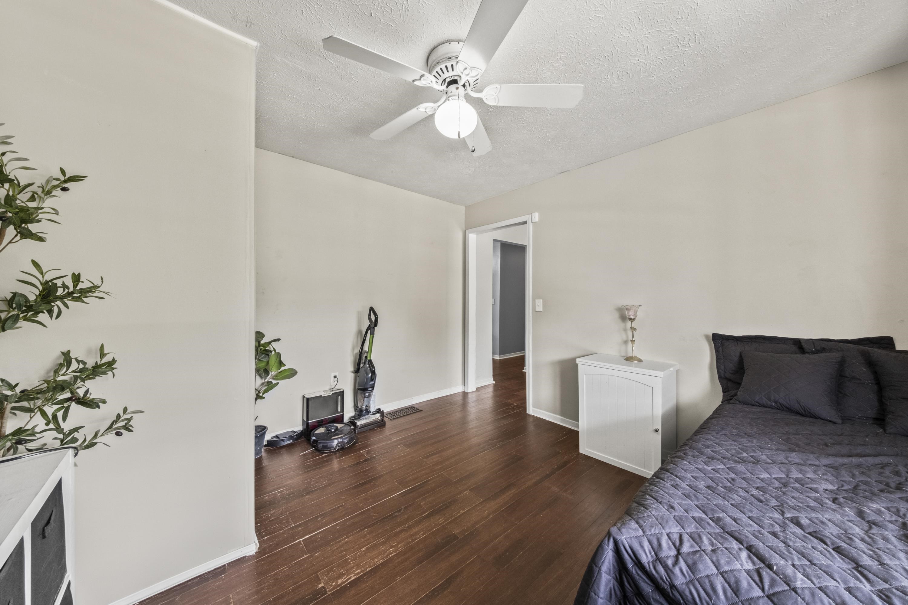 https://zimg.paragon.ice.com/ParagonImages/Property/PH/AABRKY/60922/9/0/0/631cf9076899b10c0acac7871b6dafd0/0/dede5c908e394db7fc70e2f5be9c3a1a/60922-0f74e200-0530-4786-afa4-73f3319c86d2.JPG