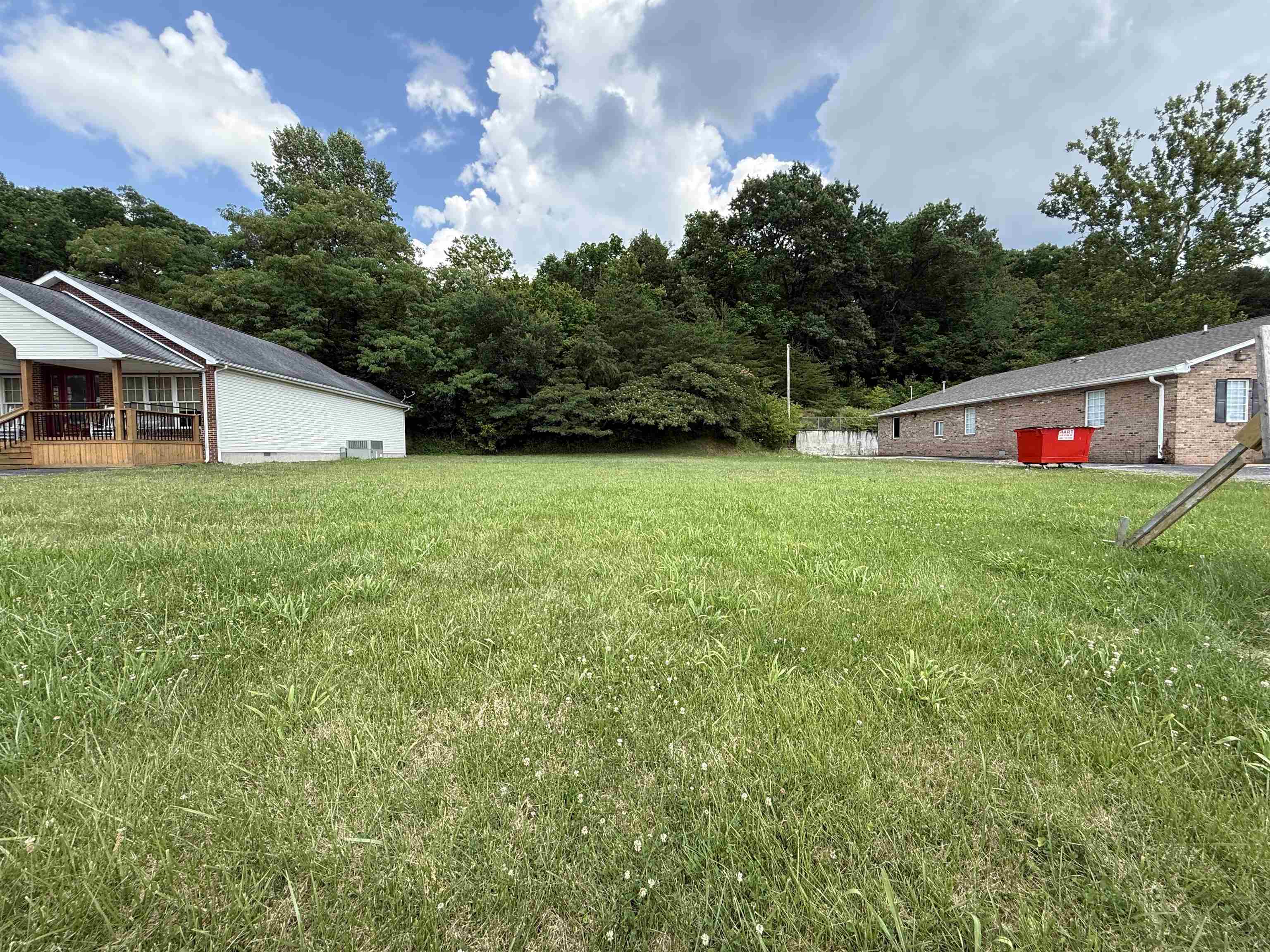 https://zimg.paragon.ice.com/ParagonImages/Property/PH/AABRKY/60925/3/0/0/37d7d46164856ea4bc881be6cf054862/0/9a58b347312b697cd4526bfe136c546e/60925-e1feda8d-a8a3-455f-9e62-c36de74d2180.JPG