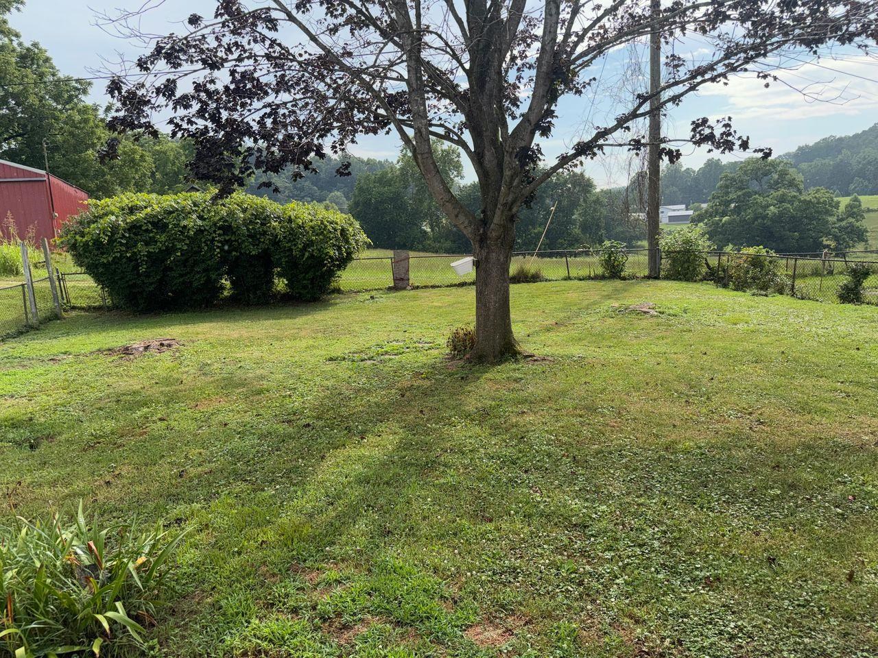 https://zimg.paragon.ice.com/ParagonImages/Property/PH/AABRKY/60937/2/0/0/b0c568f862d3fc2d5bc492f4b65dcf33/0/b4f2e77a8236d9cb853095574331f7b9/60937-26d01a0f-42f8-4c82-a802-f5c638d9c5af.JPG
