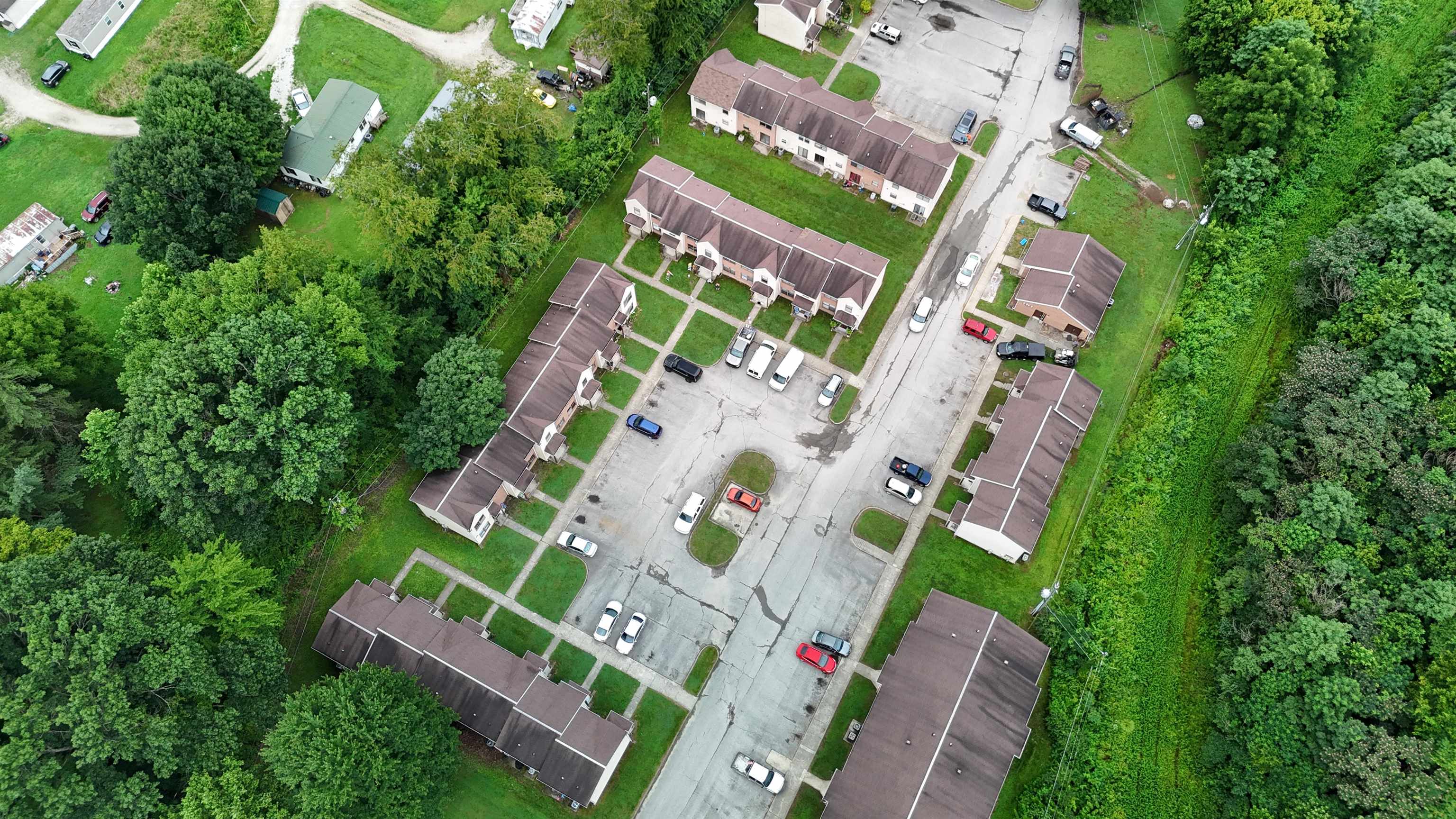https://zimg.paragon.ice.com/ParagonImages/Property/PH/AABRKY/60938/3/0/0/7dbeab4f45330a1153d7df27bced5c8b/0/6033ea4521d71960aceaef563e347077/60938-506bfa76-6f59-4706-84cb-e8239b3fc41c.JPG