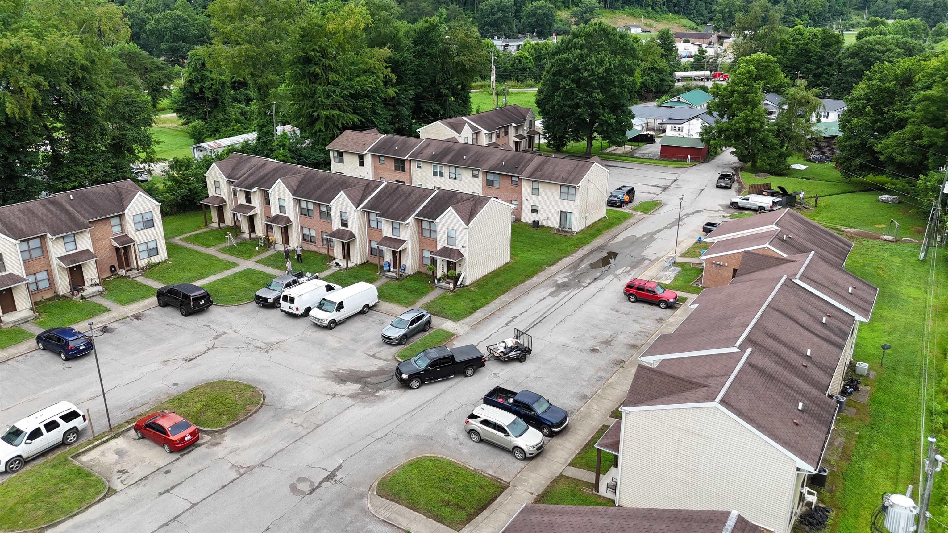 https://zimg.paragon.ice.com/ParagonImages/Property/PH/AABRKY/60938/8/0/0/f0b9e66dc72caf82c0b4bb08b6fcb584/0/6033ea4521d71960aceaef563e347077/60938-e1887cad-8192-401b-90e9-b1621349c733.JPG