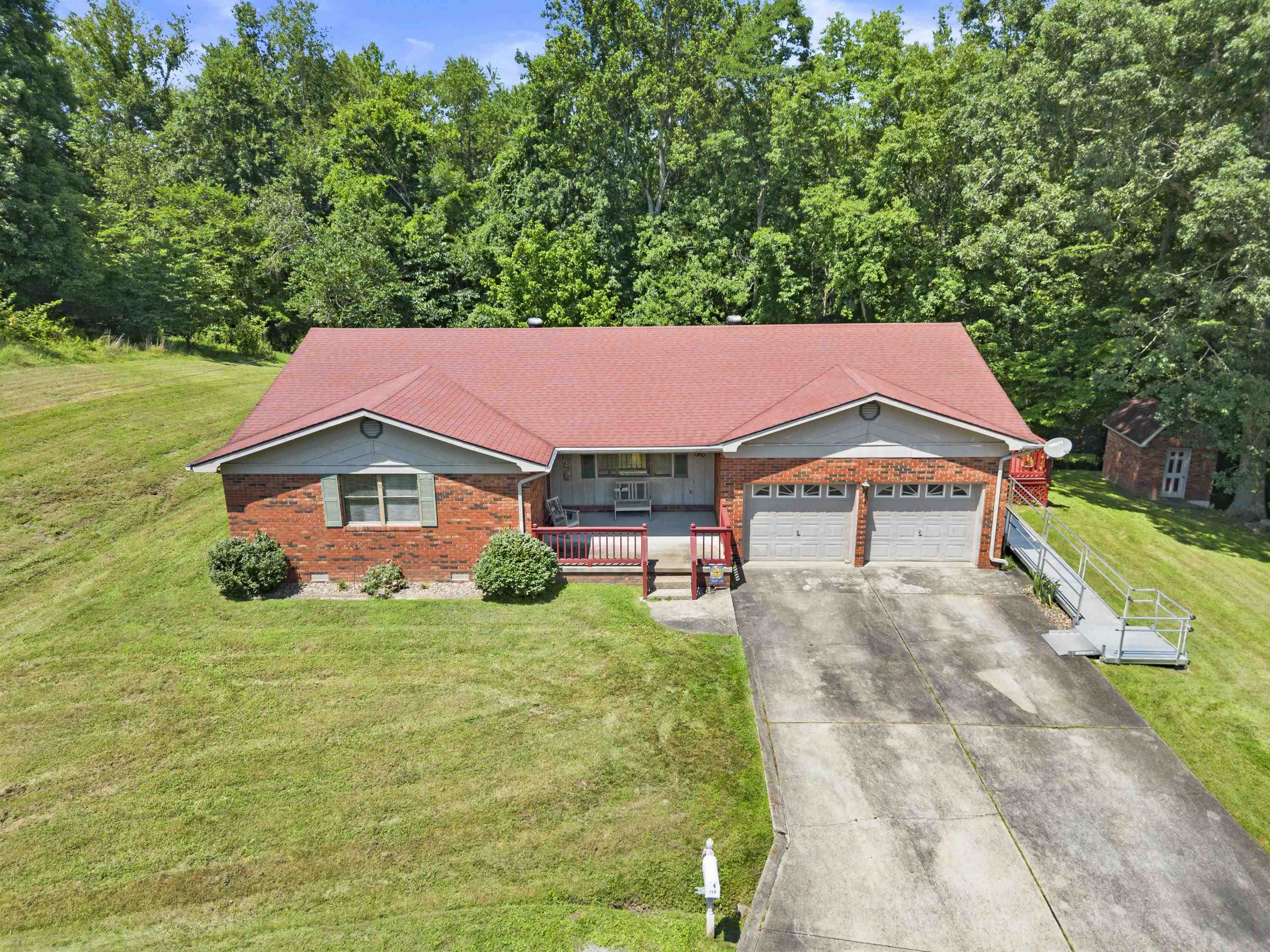 https://zimg.paragon.ice.com/ParagonImages/Property/PH/AABRKY/60954/1/0/0/787dfc00f8930ea17ef8eea010649ab8/0/58e43c70d79bcaea1f532c293133e91c/60954-51d6fbdc-eb99-49d7-9200-211668406958.JPG