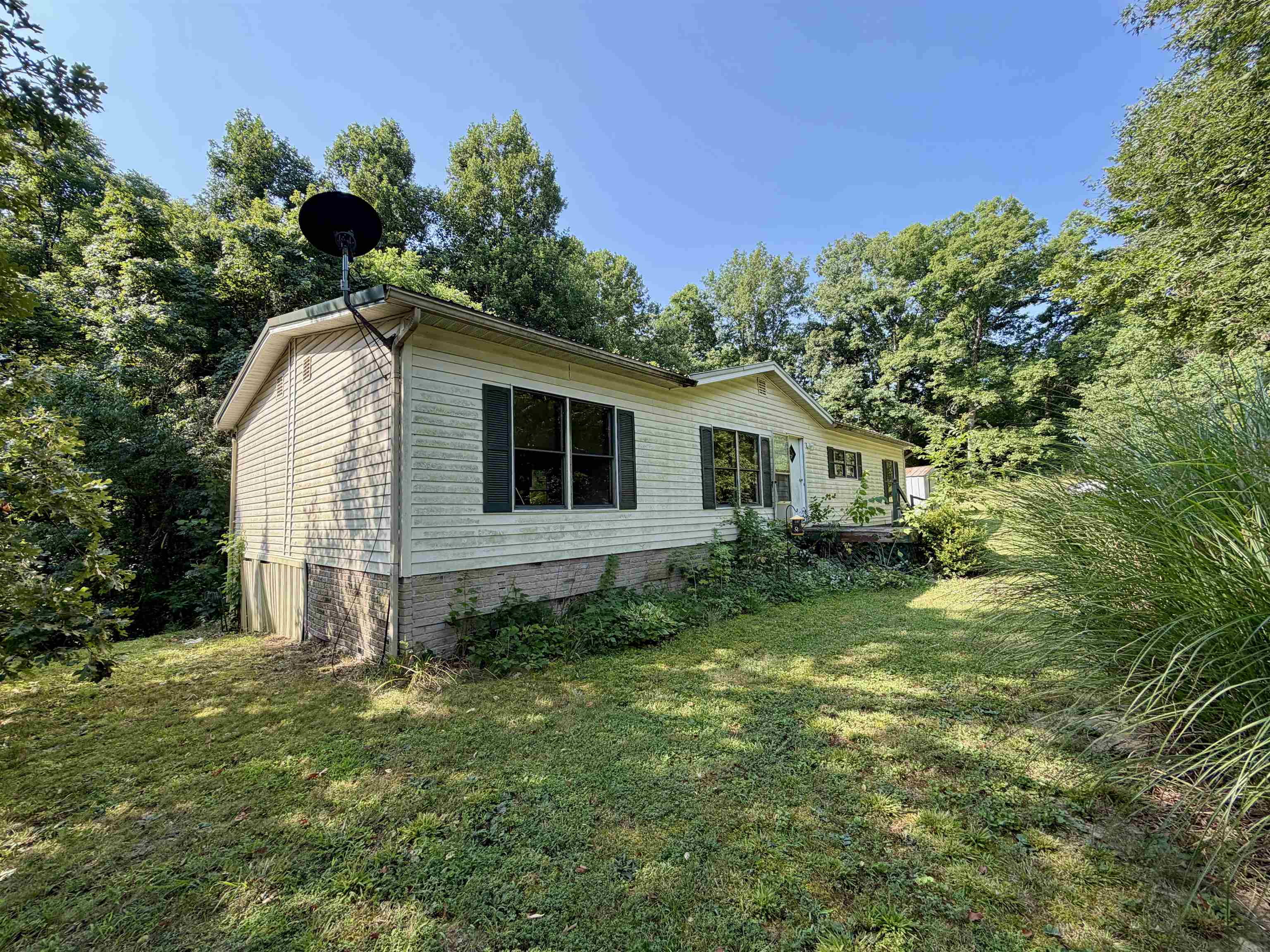 https://zimg.paragon.ice.com/ParagonImages/Property/PH/AABRKY/60961/1/0/0/539daf6c6b11a7f6208cfc45b765fc40/0/f24b847fa1f342e8c9cb2511175306b1/60961-05fafd36-d42c-43e4-9f43-90ed7f409555.JPG