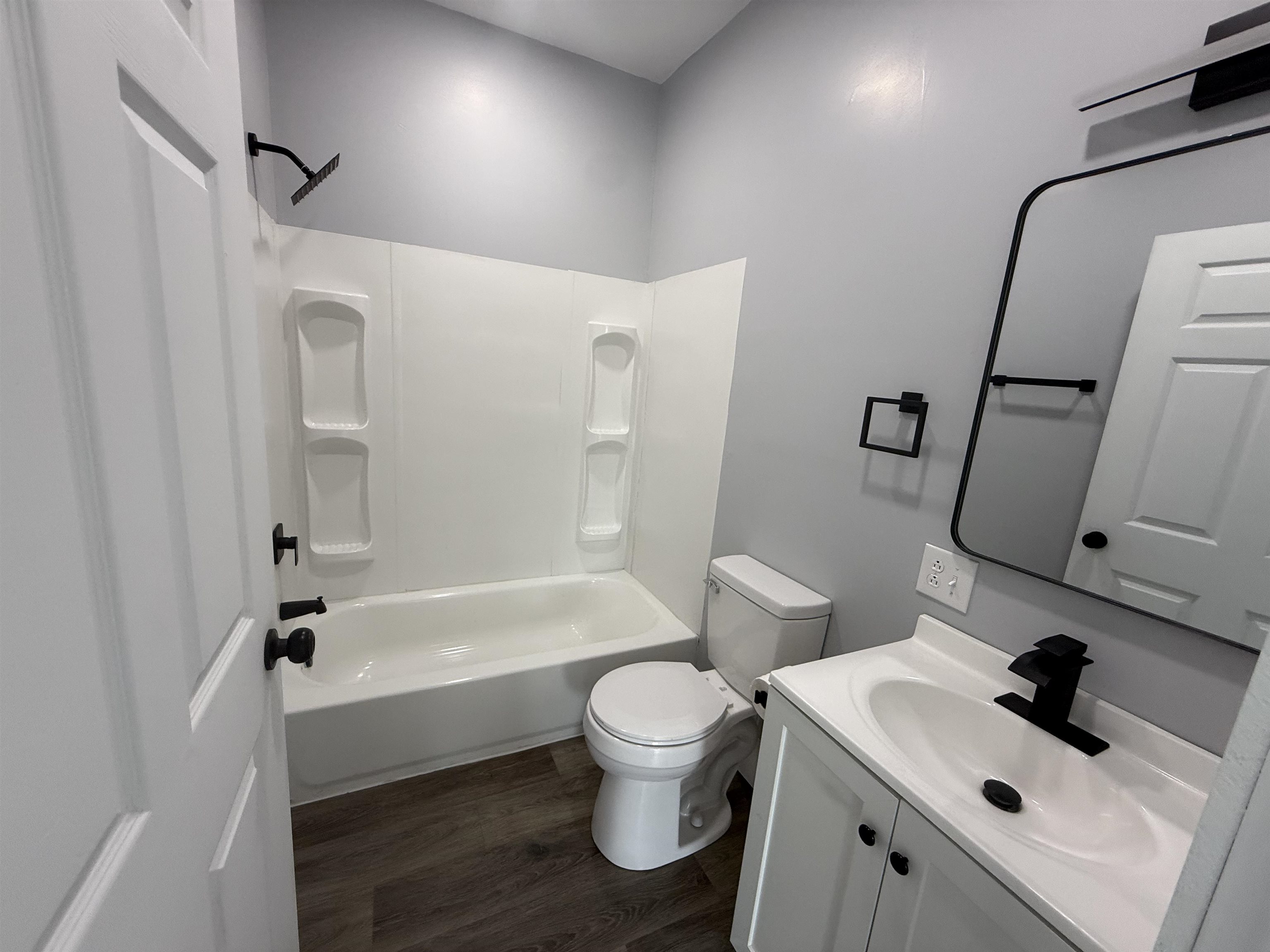 https://zimg.paragon.ice.com/ParagonImages/Property/PH/AABRKY/60976/10/0/0/5c79a72a9903ddca3d3f0258e650befb/0/1cac7acbddbb801d0b7e55d7fc12cefb/60976-30e1f734-fb06-4290-a527-2e78c9b41531.JPG