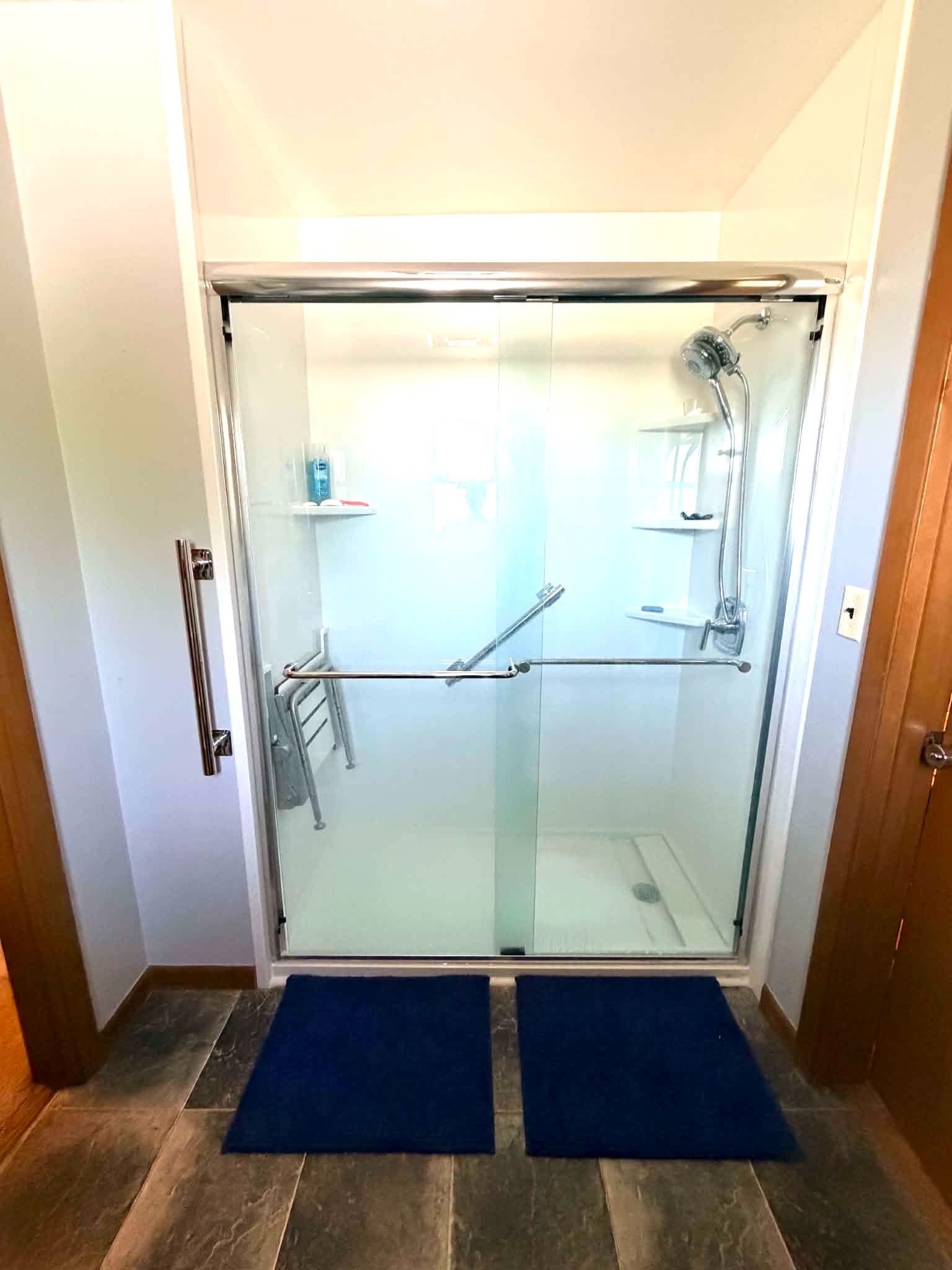 https://zimg.paragon.ice.com/ParagonImages/Property/PH/AABRKY/60990/9/0/0/cad01eb8b368d559abffe6b70cba1773/0/72450b5f31640a5d1e4764828e4f4bcd/60990-c6c2902b-c66a-41d3-aa3d-8db8da1a4c56.JPG
