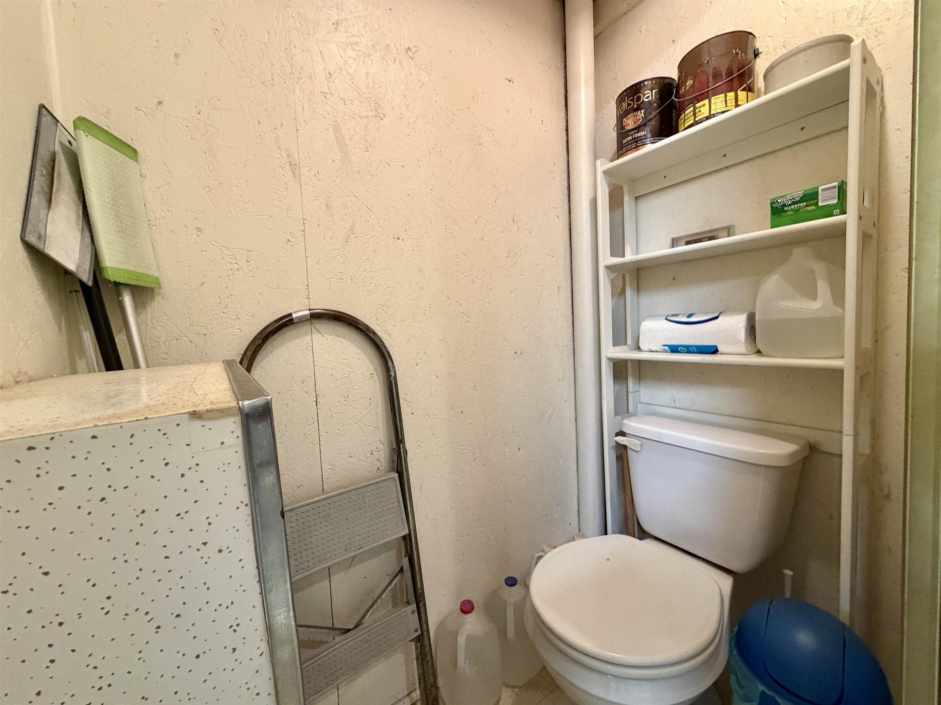 https://zimg.paragon.ice.com/ParagonImages/Property/PH/AABRKY/60991/13/0/0/4cdbd2adbf3360b0523beaf66f14fedf/0/46435f456044f658a540beacb86af320/60991-ab4f21af-0a5f-48b7-8acb-ff4293e328cf.JPG