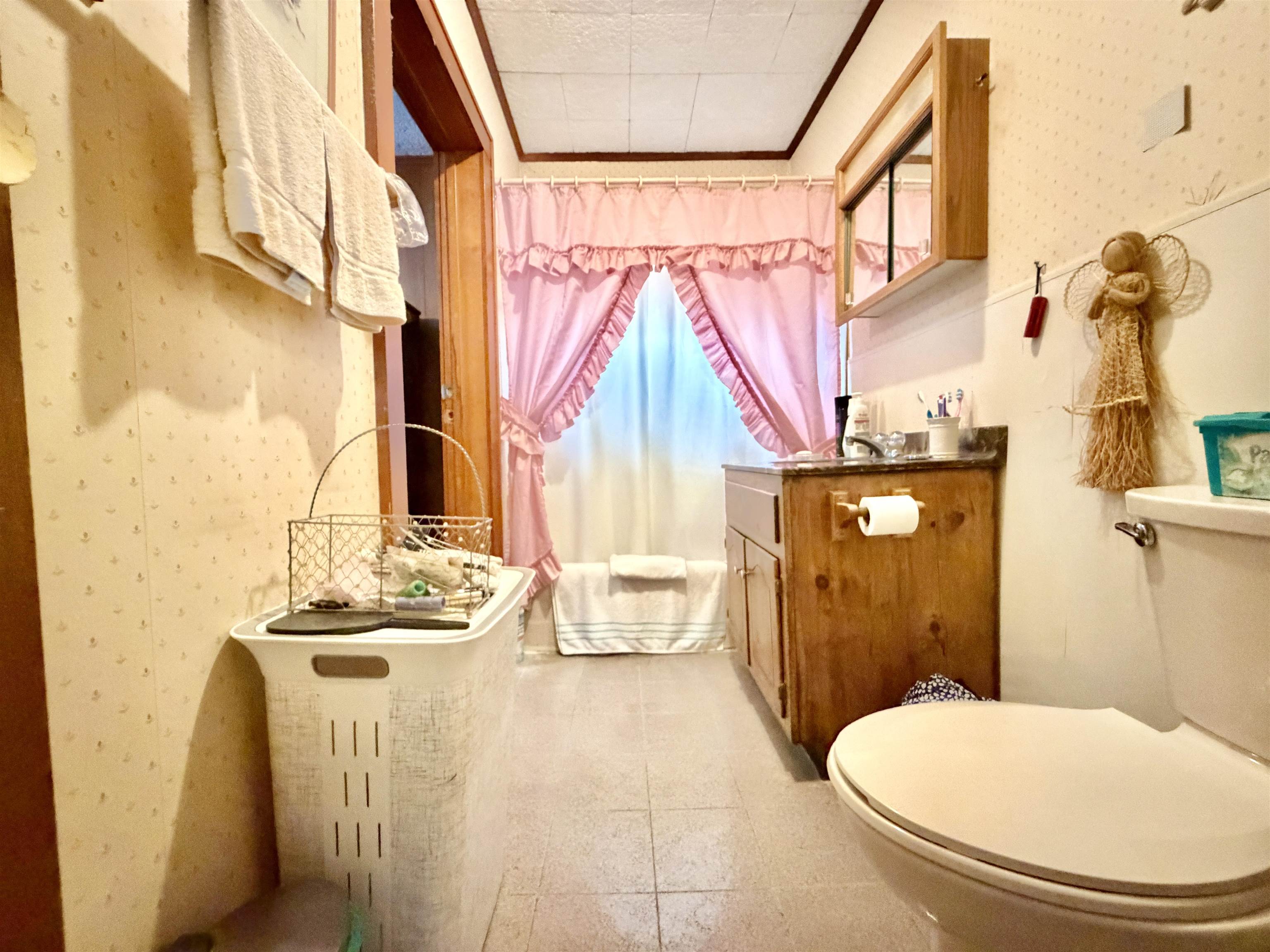 https://zimg.paragon.ice.com/ParagonImages/Property/PH/AABRKY/60991/6/0/0/688c6fcff3fc0dd50461fa416e1e4fad/0/46435f456044f658a540beacb86af320/60991-5050dab2-e2aa-4850-9395-d44c9b47a9e0.JPG