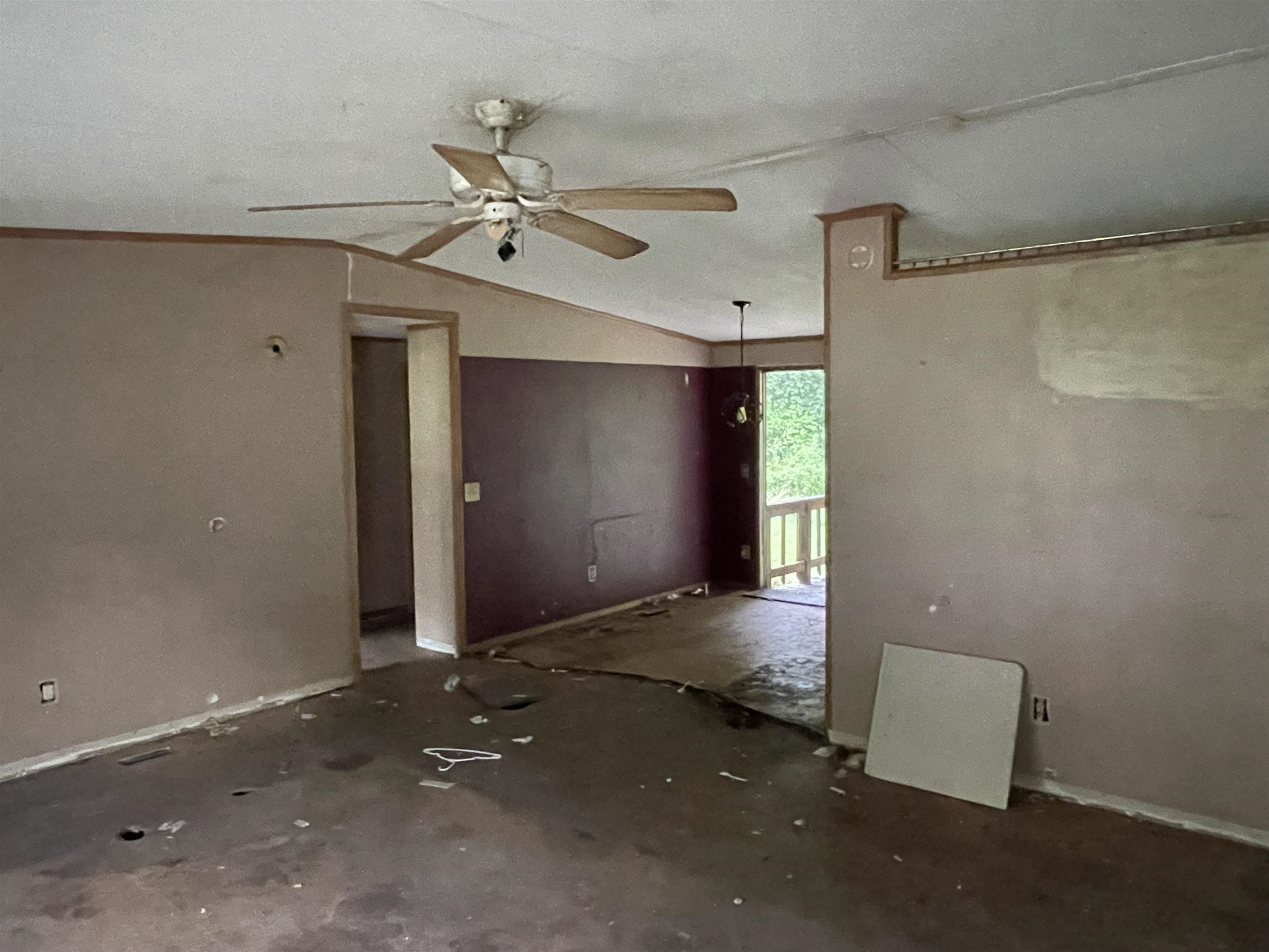 https://zimg.paragon.ice.com/ParagonImages/Property/PH/AABRKY/60992/4/0/0/a3eba0f938d1ac3729e58658d6ff8e0b/0/e8183c37b68083b30a0076f25b566aed/60992-a17e988a-a49e-41de-a986-ba5069ef82f5.JPG