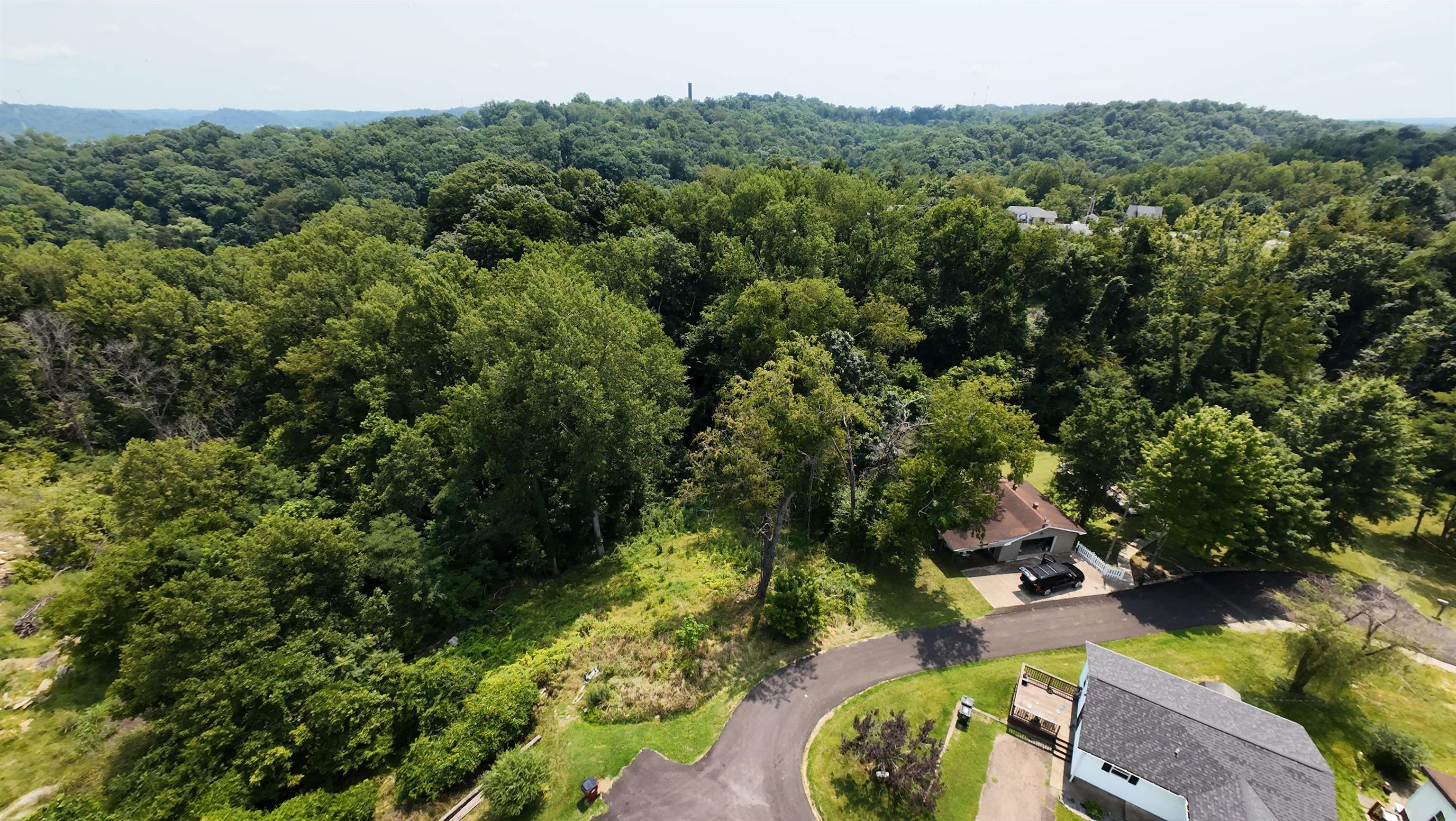 https://zimg.paragon.ice.com/ParagonImages/Property/PH/AABRKY/60996/1/0/0/dba99aad09605c7d15769476f7c881c8/0/bab63f2c904a3d2dfff55491165edc0c/60996-19362e05-cc9d-44cd-951b-d1fd2cd8d60e.JPG